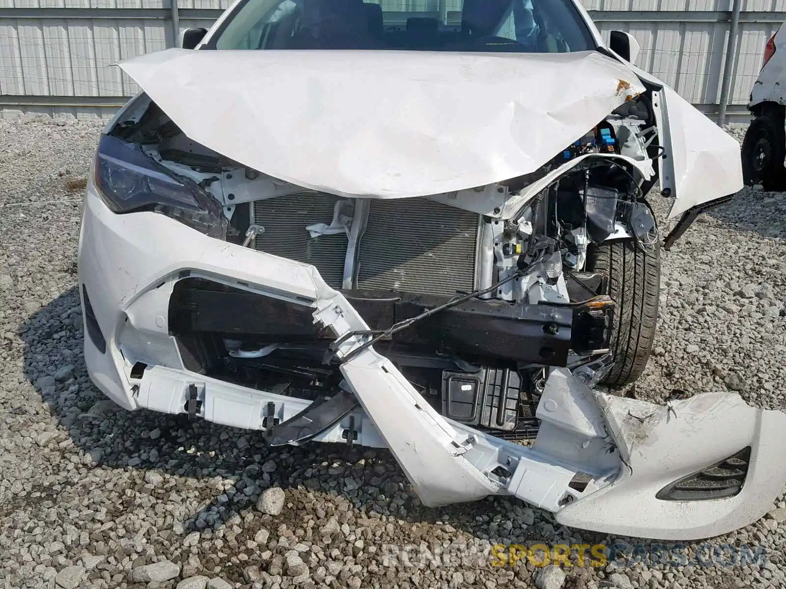 9 Photograph of a damaged car 2T1BURHE0KC143220 TOYOTA COROLLA 2019