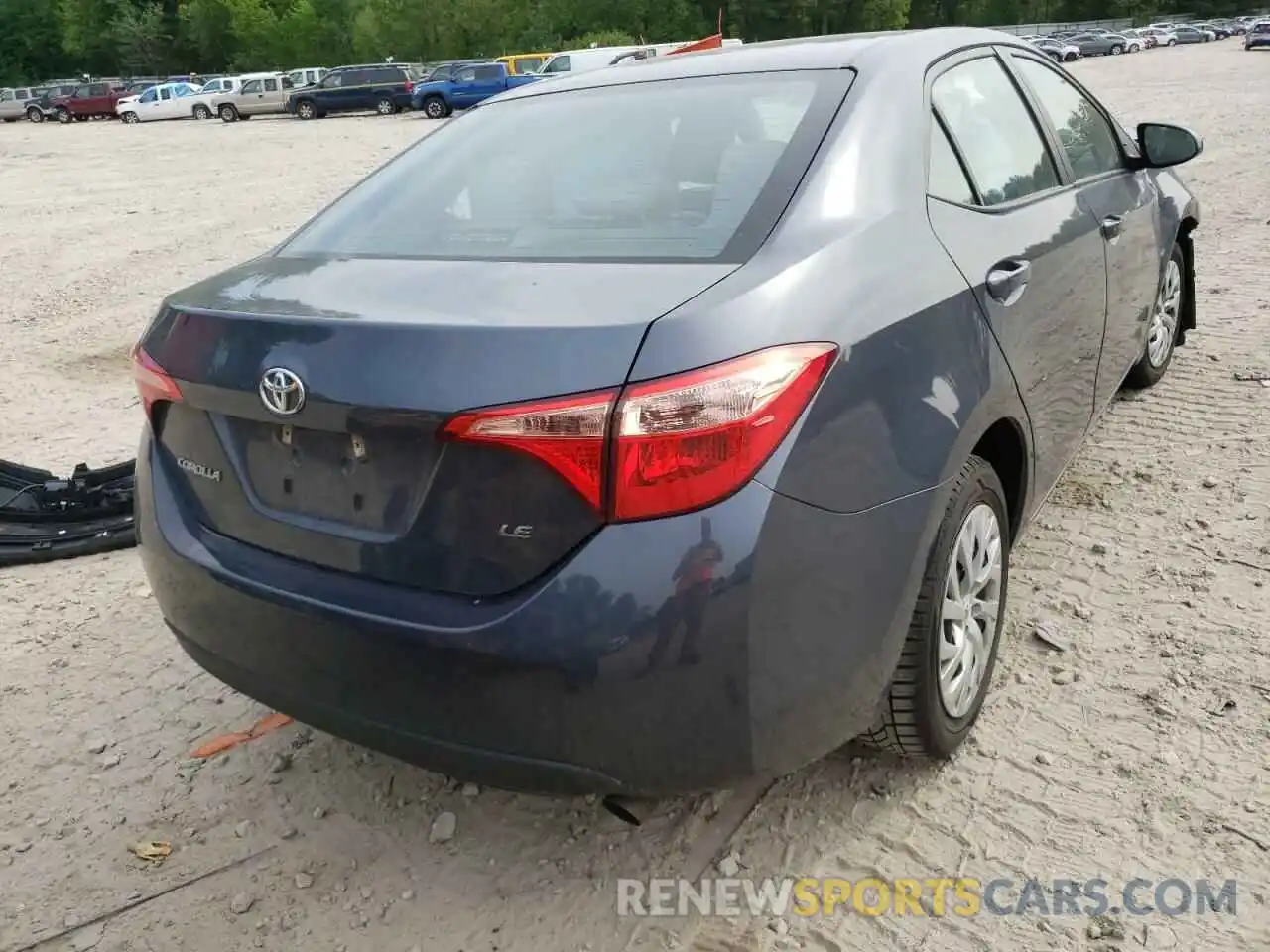 4 Photograph of a damaged car 2T1BURHE0KC143749 TOYOTA COROLLA 2019