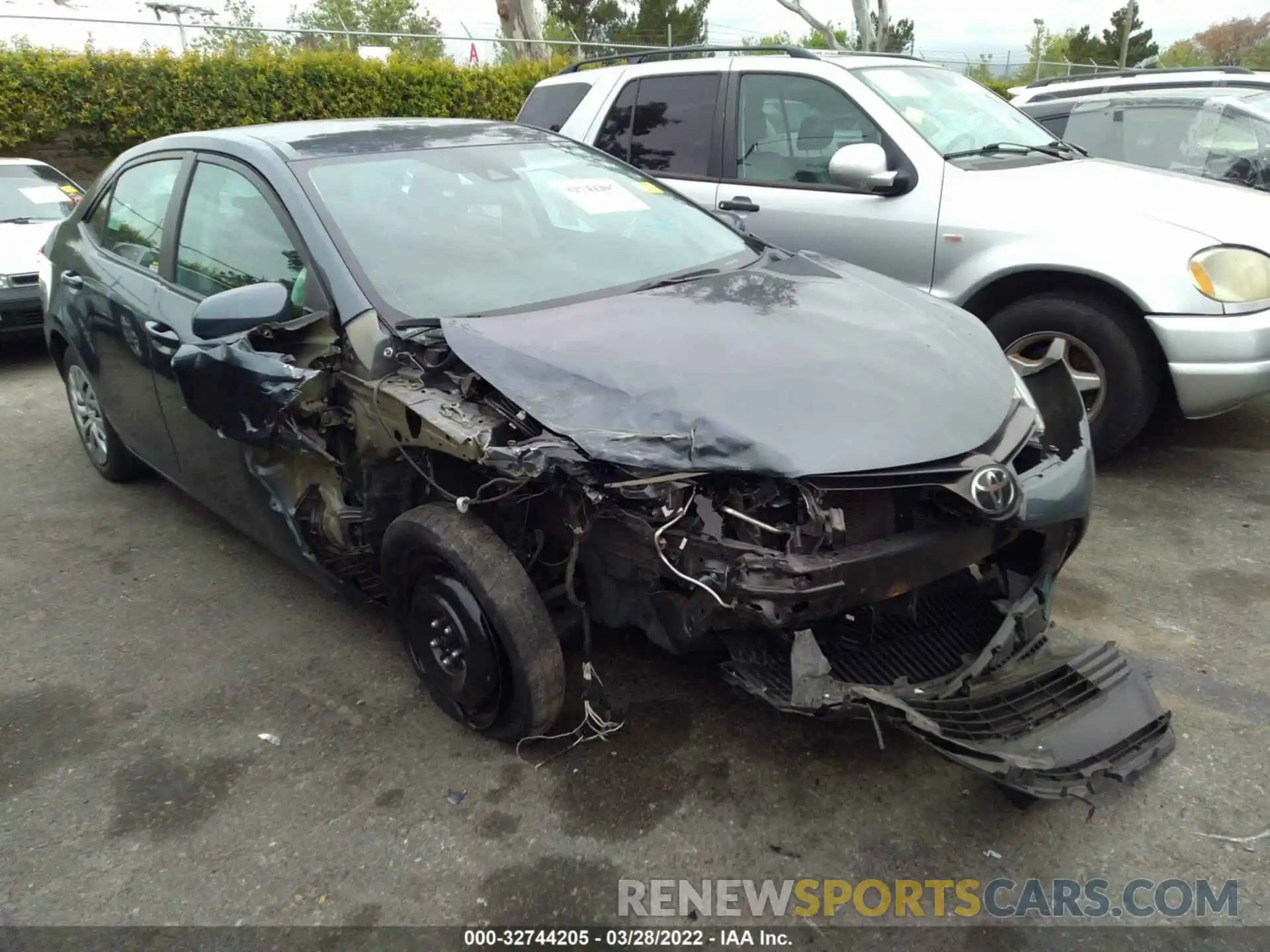 1 Photograph of a damaged car 2T1BURHE0KC144254 TOYOTA COROLLA 2019