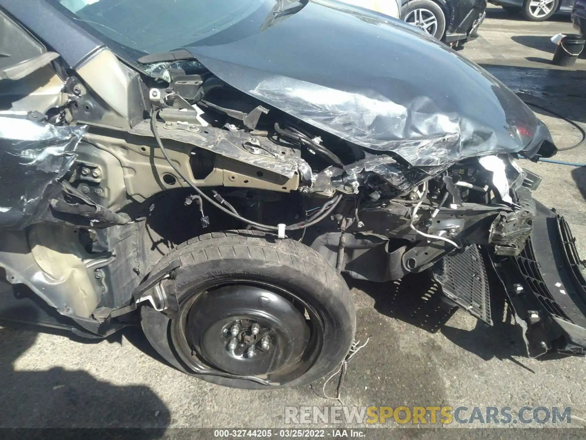 6 Photograph of a damaged car 2T1BURHE0KC144254 TOYOTA COROLLA 2019