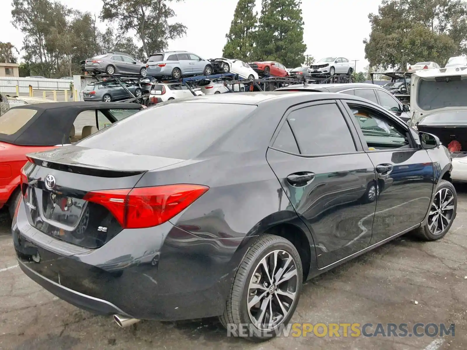 4 Photograph of a damaged car 2T1BURHE0KC144576 TOYOTA COROLLA 2019