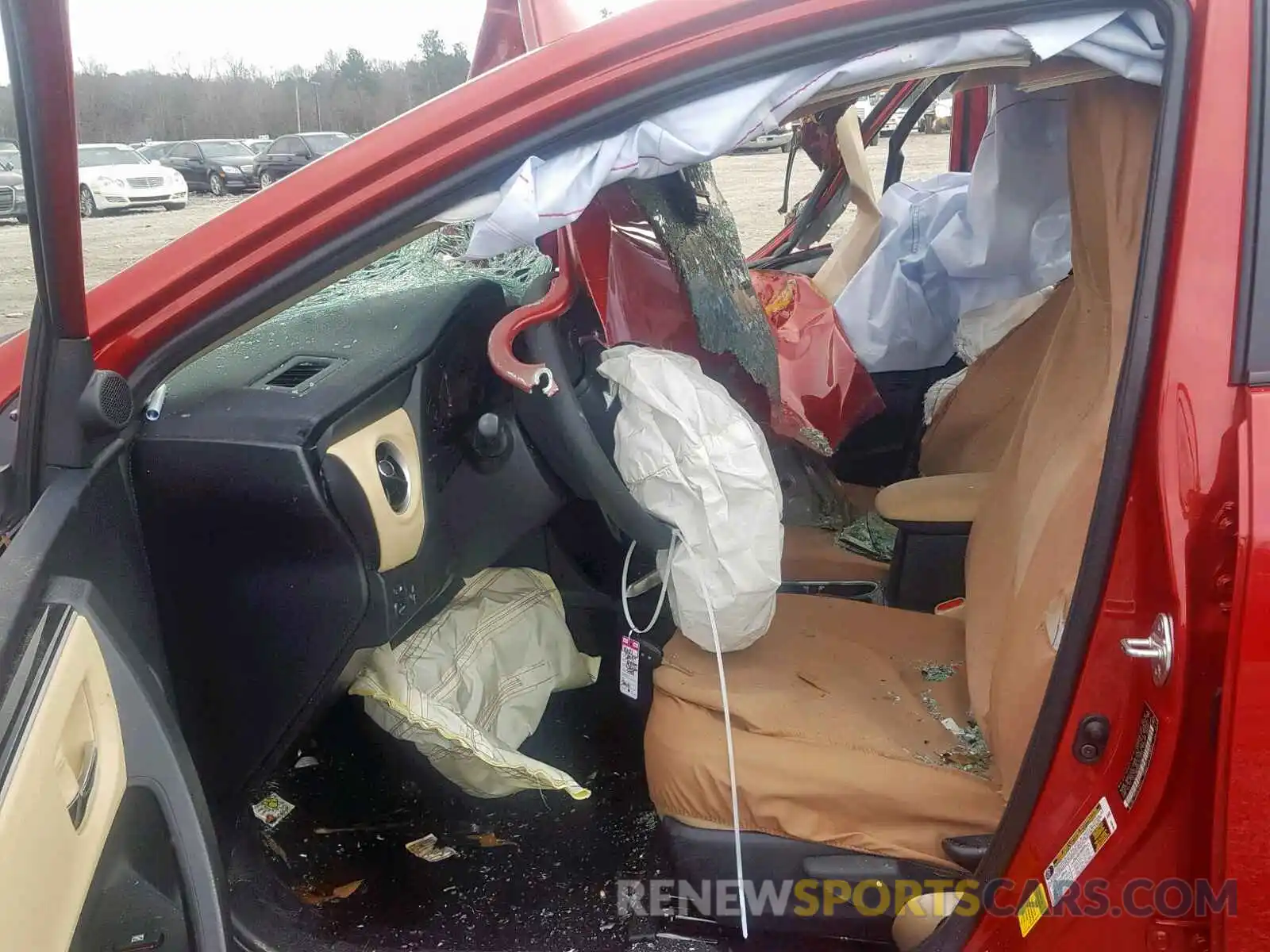 5 Photograph of a damaged car 2T1BURHE0KC144710 TOYOTA COROLLA 2019