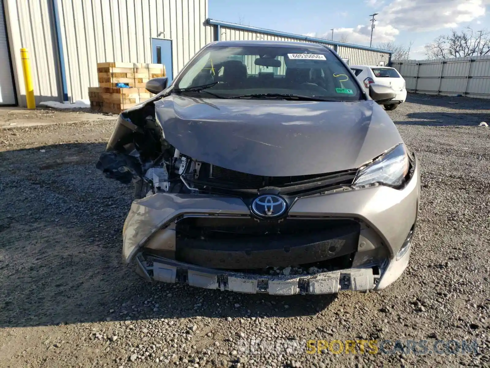 9 Photograph of a damaged car 2T1BURHE0KC146523 TOYOTA COROLLA 2019