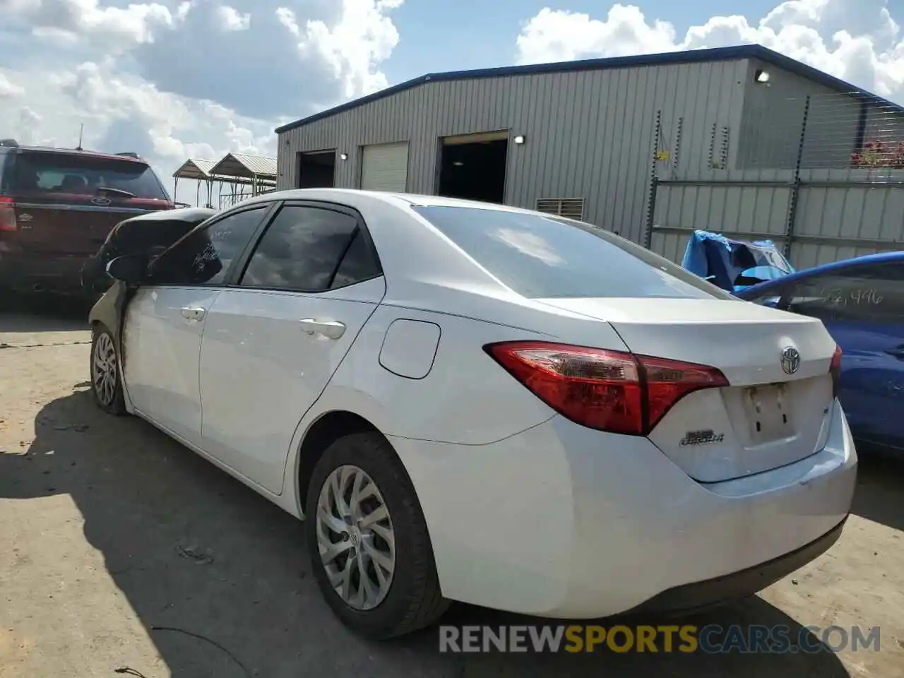 3 Photograph of a damaged car 2T1BURHE0KC147753 TOYOTA COROLLA 2019