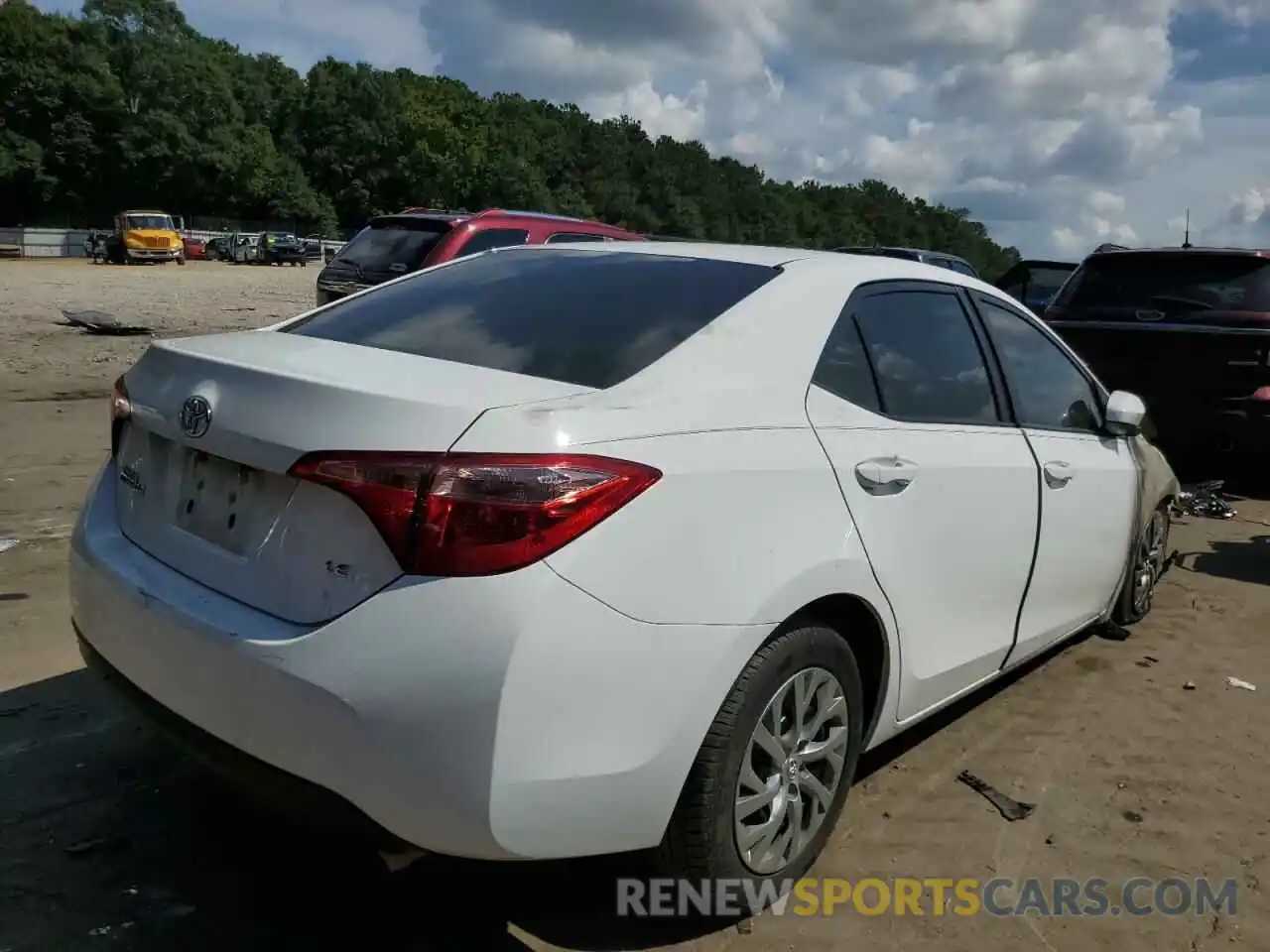 4 Photograph of a damaged car 2T1BURHE0KC147753 TOYOTA COROLLA 2019