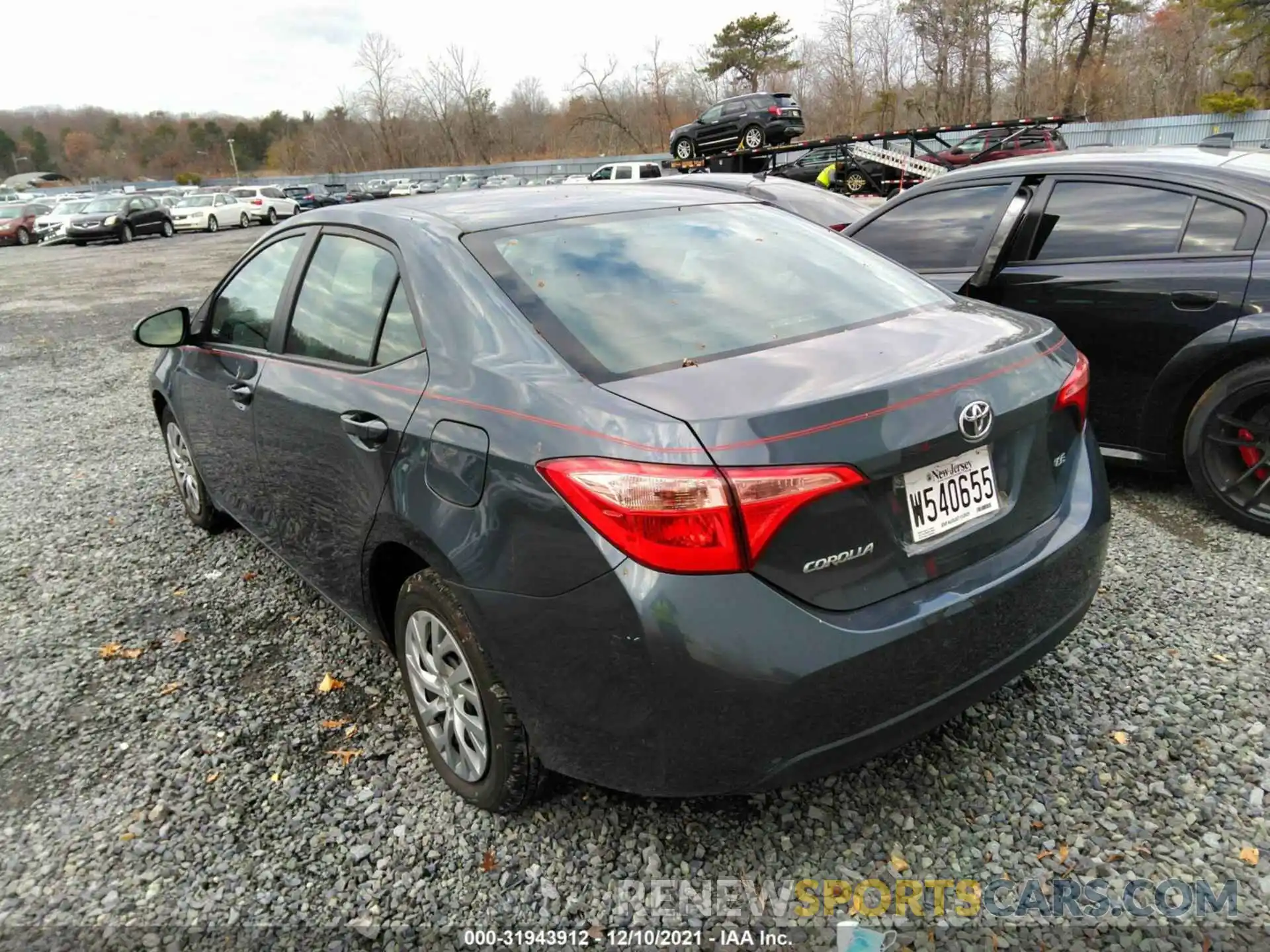 3 Photograph of a damaged car 2T1BURHE0KC148207 TOYOTA COROLLA 2019