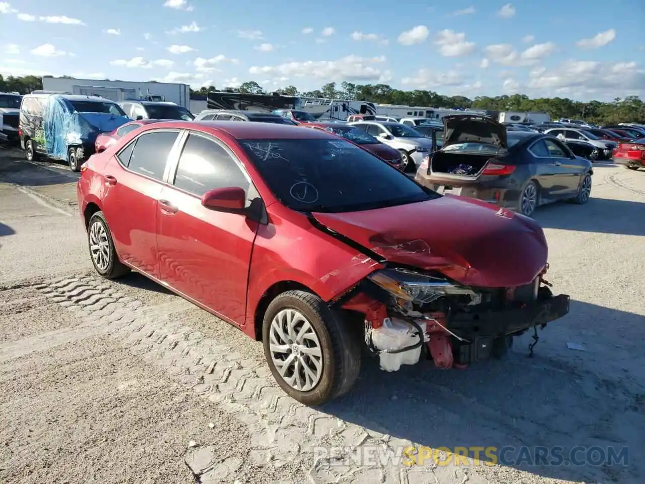 4 Photograph of a damaged car 2T1BURHE0KC148322 TOYOTA COROLLA 2019