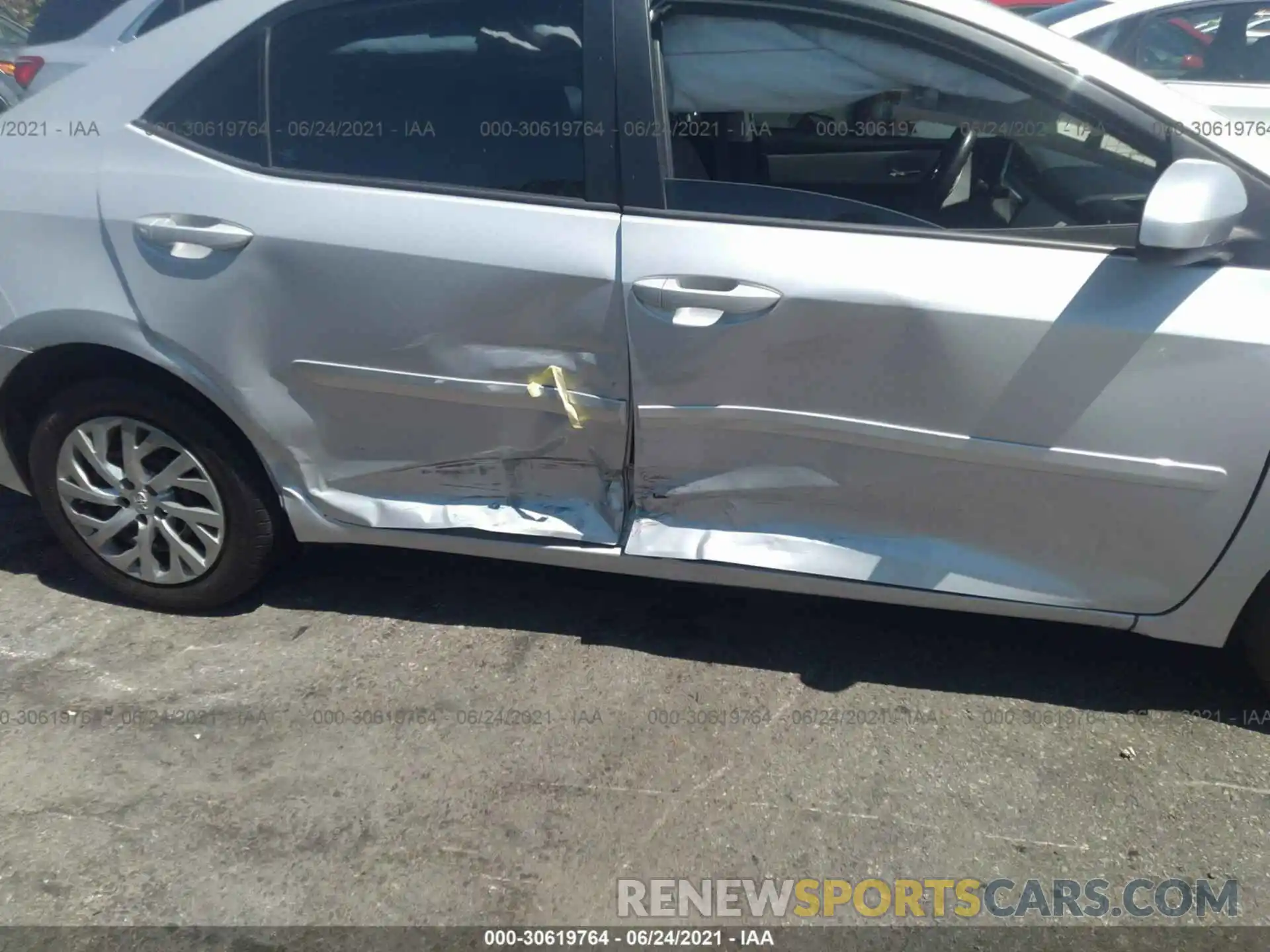 6 Photograph of a damaged car 2T1BURHE0KC151382 TOYOTA COROLLA 2019