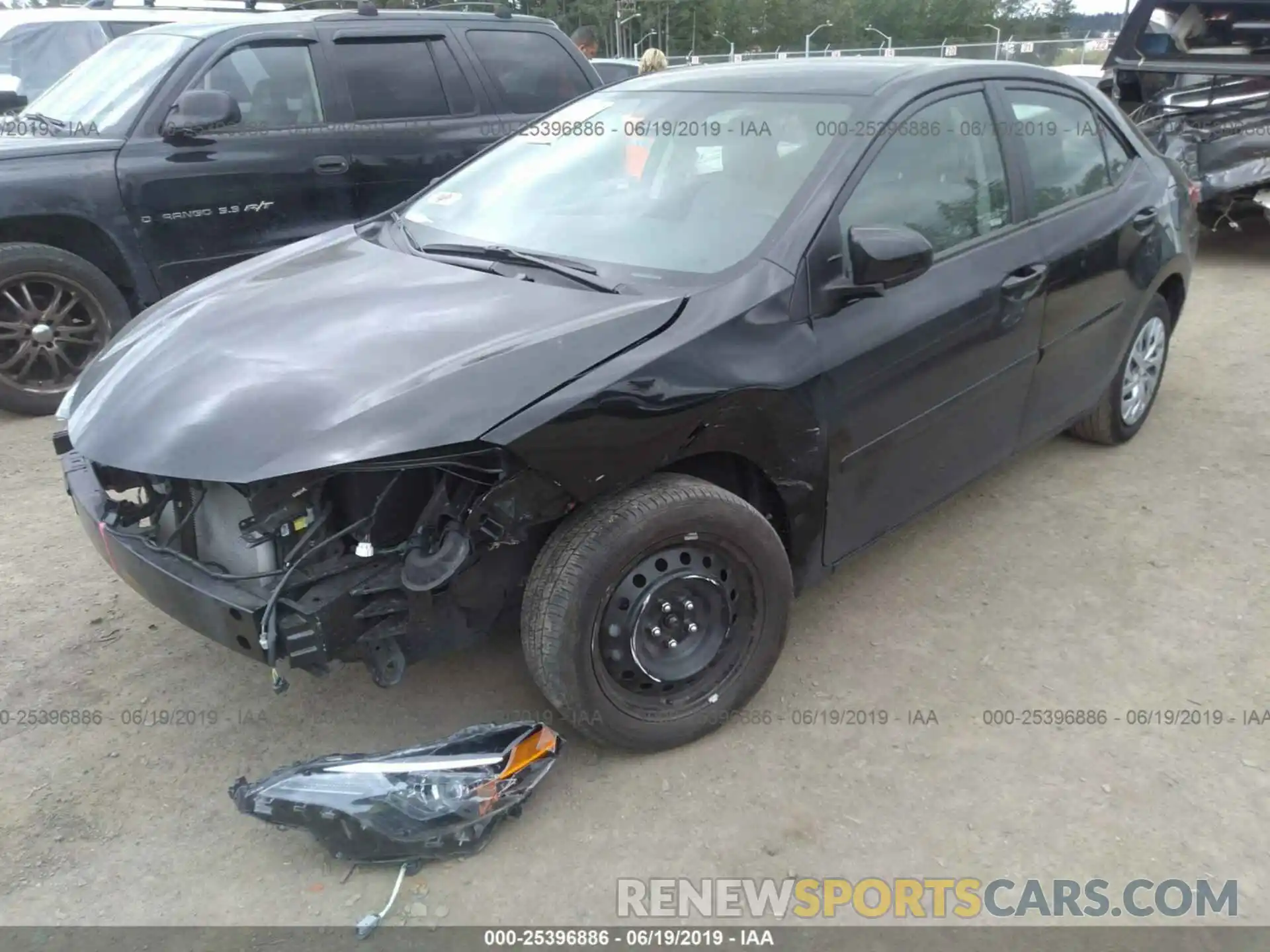 2 Photograph of a damaged car 2T1BURHE0KC151821 TOYOTA COROLLA 2019