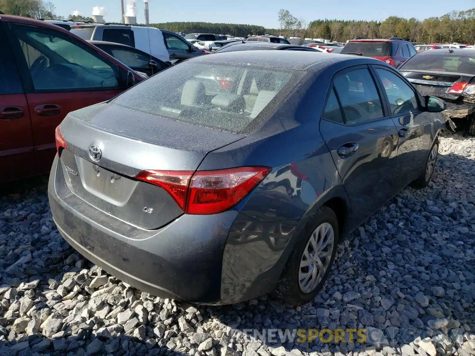 4 Photograph of a damaged car 2T1BURHE0KC152791 TOYOTA COROLLA 2019