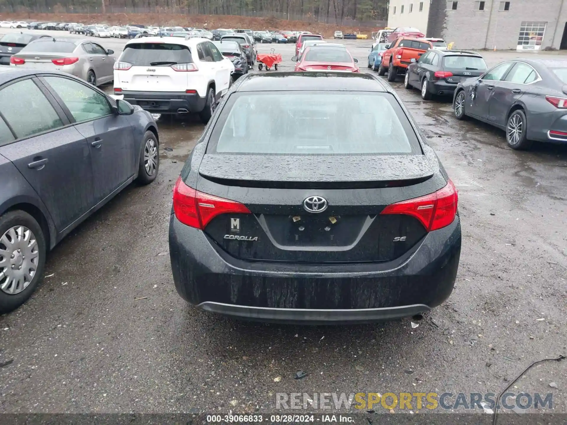 17 Photograph of a damaged car 2T1BURHE0KC153410 TOYOTA COROLLA 2019