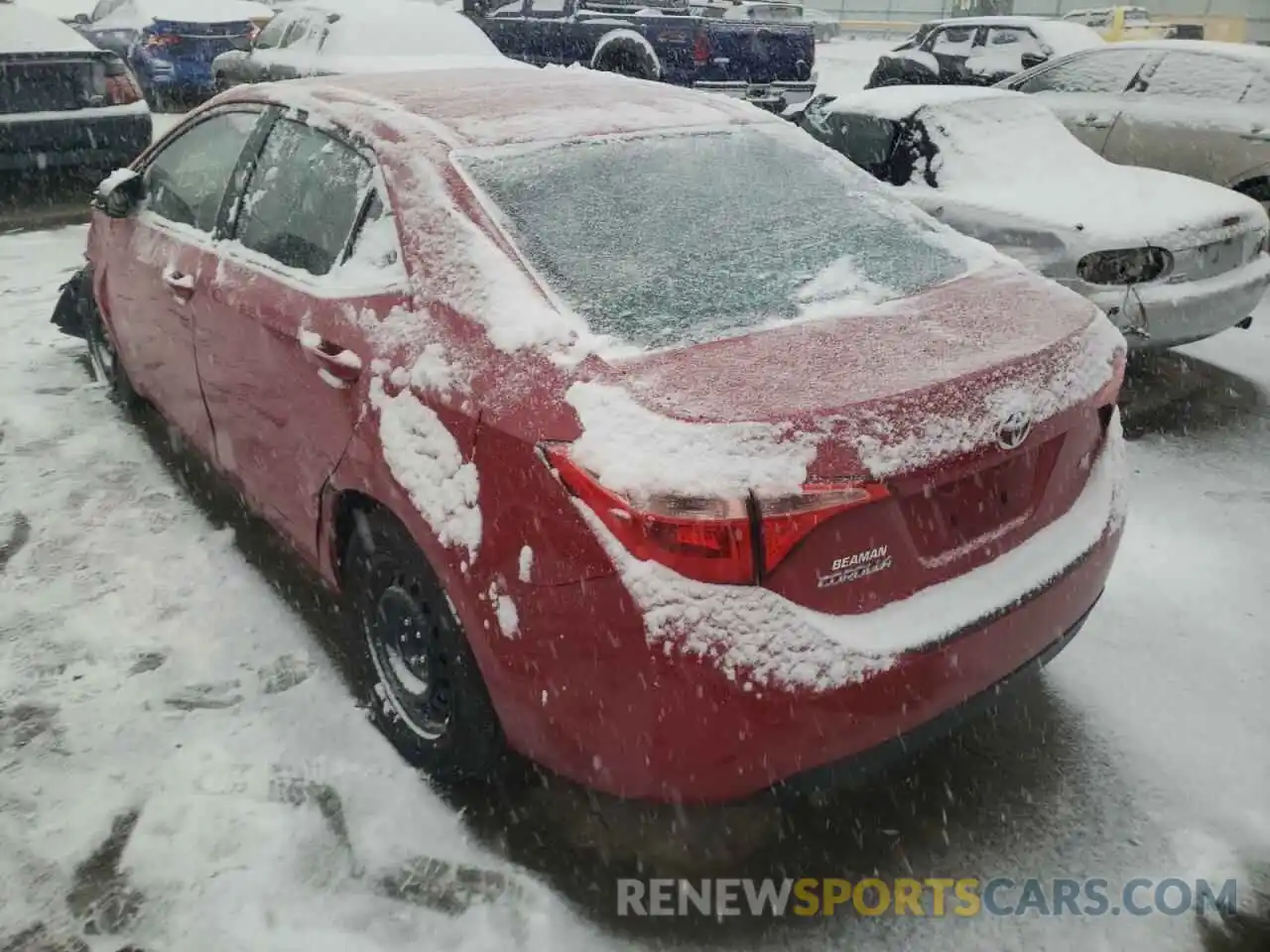 3 Photograph of a damaged car 2T1BURHE0KC153424 TOYOTA COROLLA 2019