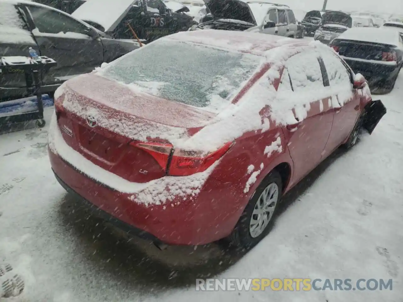 4 Photograph of a damaged car 2T1BURHE0KC153424 TOYOTA COROLLA 2019