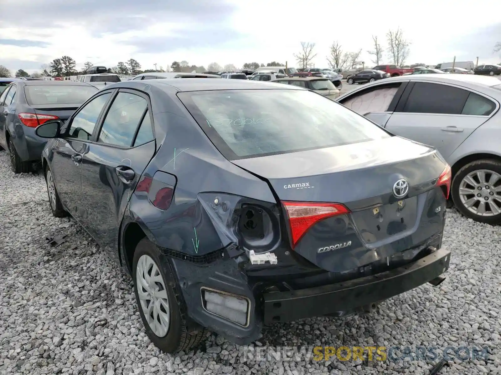 3 Photograph of a damaged car 2T1BURHE0KC153438 TOYOTA COROLLA 2019