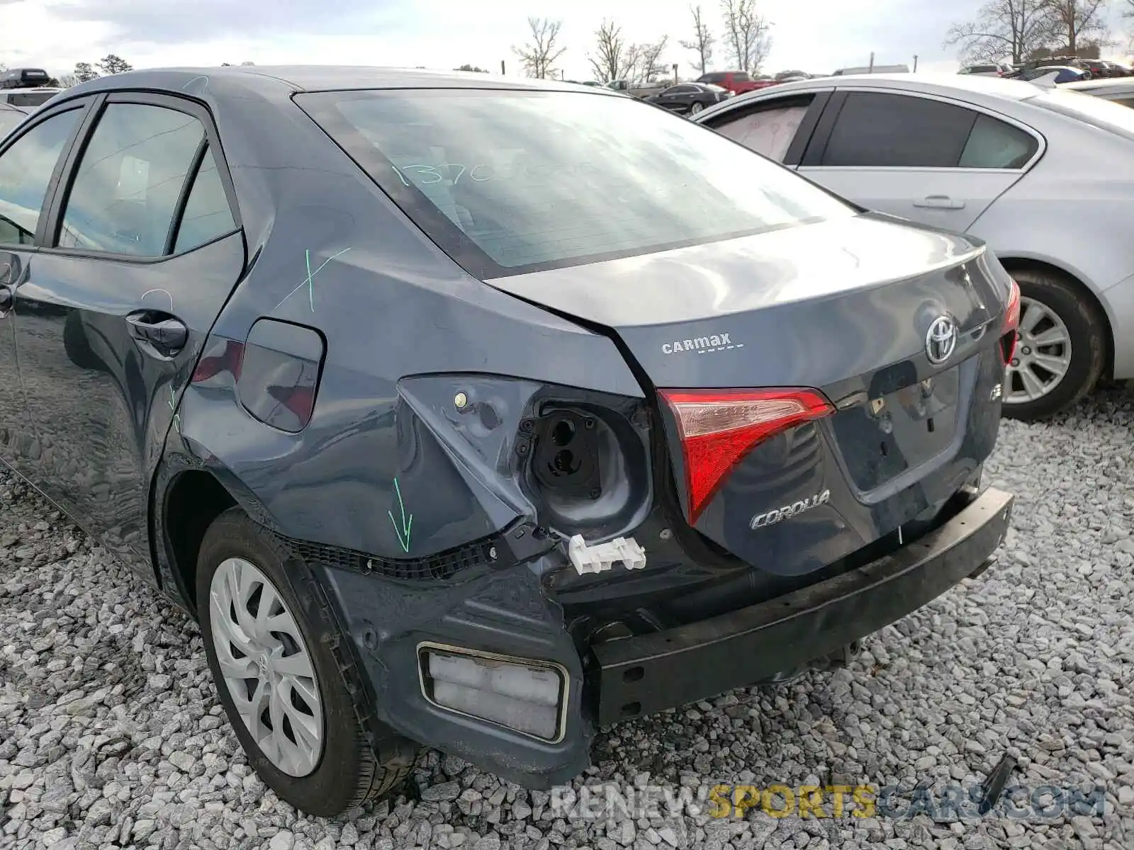 9 Photograph of a damaged car 2T1BURHE0KC153438 TOYOTA COROLLA 2019