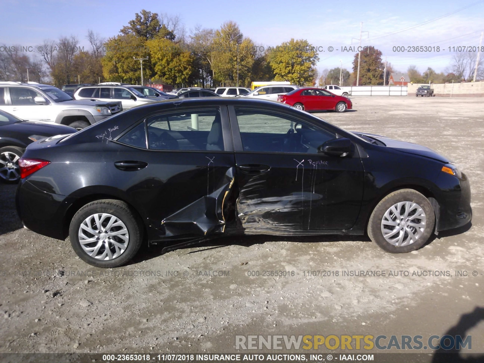 6 Photograph of a damaged car 2T1BURHE0KC153651 Toyota Corolla 2019