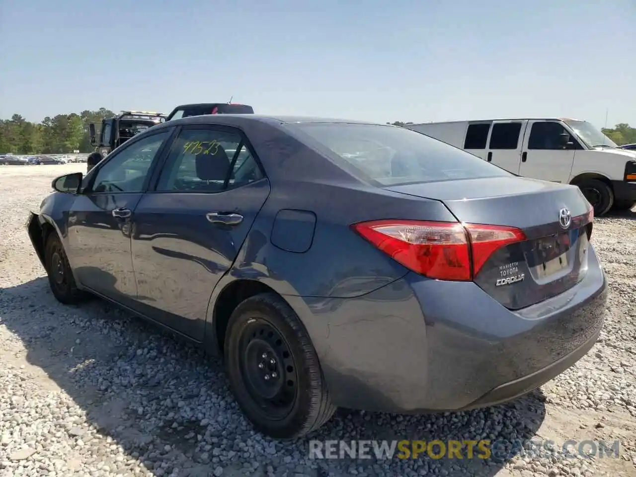 3 Photograph of a damaged car 2T1BURHE0KC153679 TOYOTA COROLLA 2019