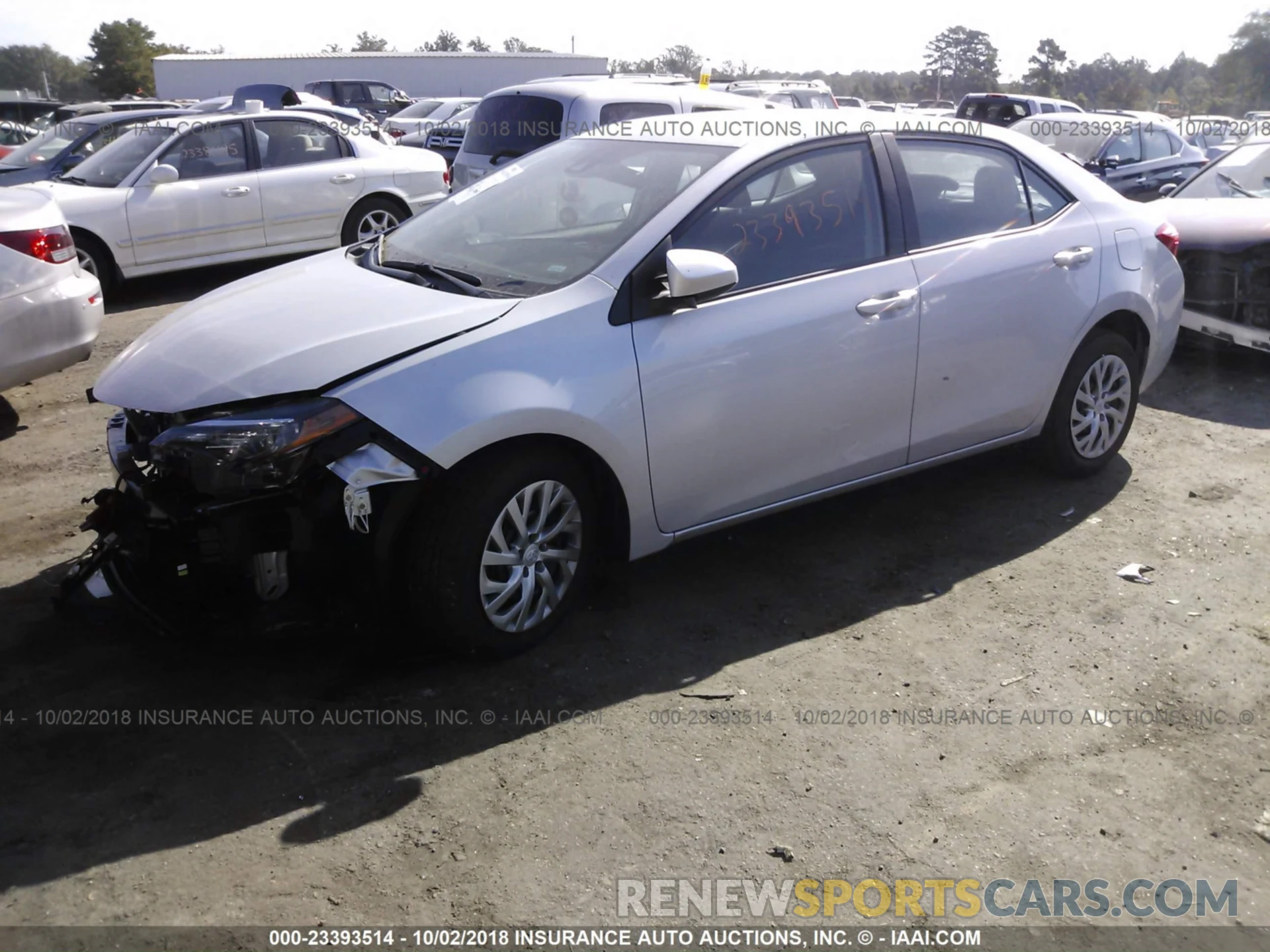 2 Photograph of a damaged car 2T1BURHE0KC153925 Toyota Corolla 2019