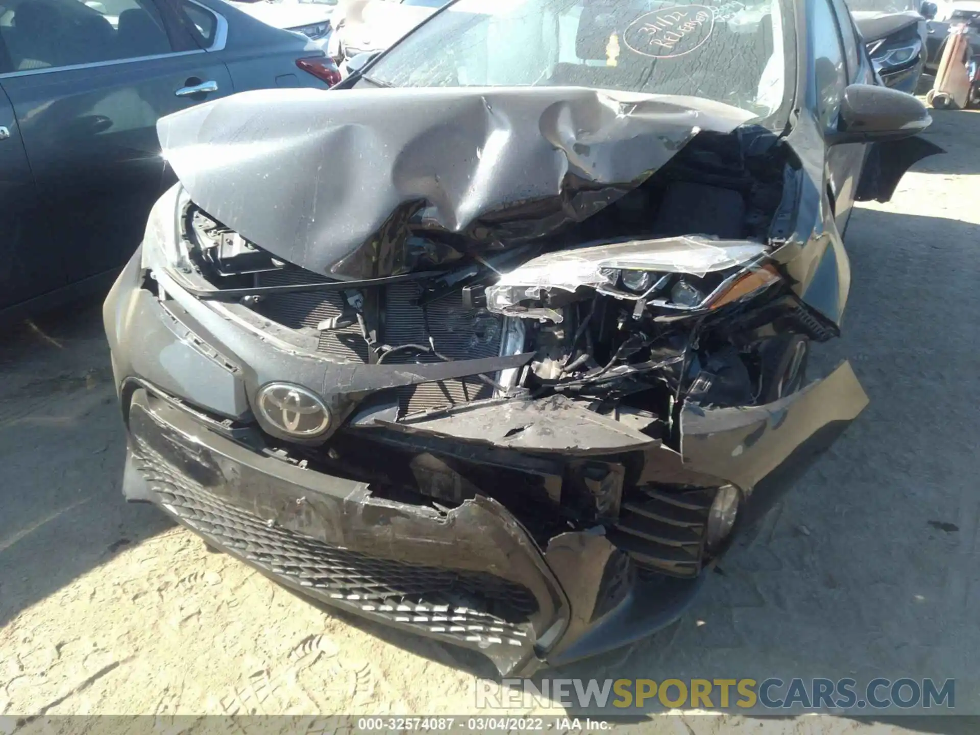 6 Photograph of a damaged car 2T1BURHE0KC153939 TOYOTA COROLLA 2019