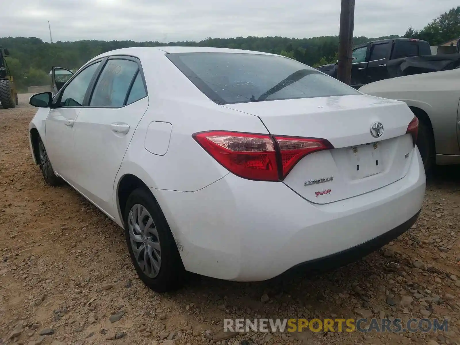 3 Photograph of a damaged car 2T1BURHE0KC154721 TOYOTA COROLLA 2019