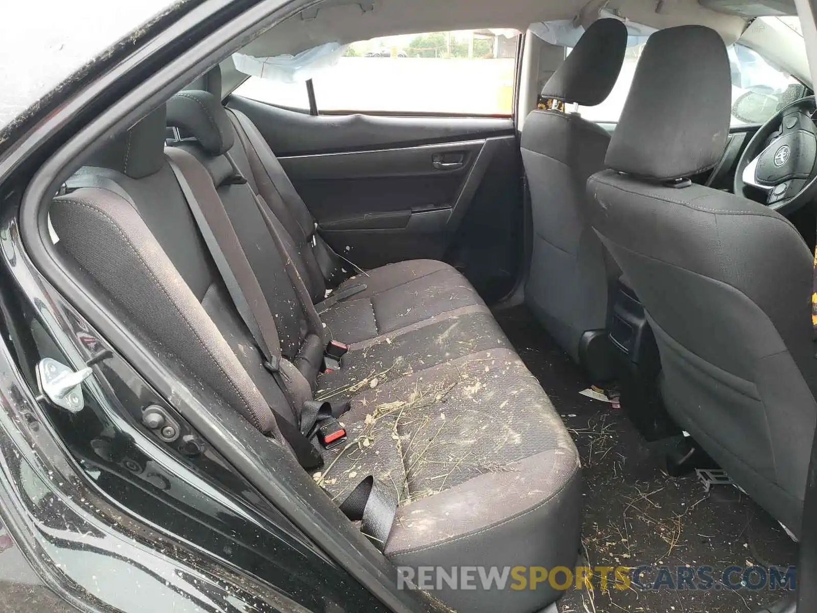 6 Photograph of a damaged car 2T1BURHE0KC155108 TOYOTA COROLLA 2019