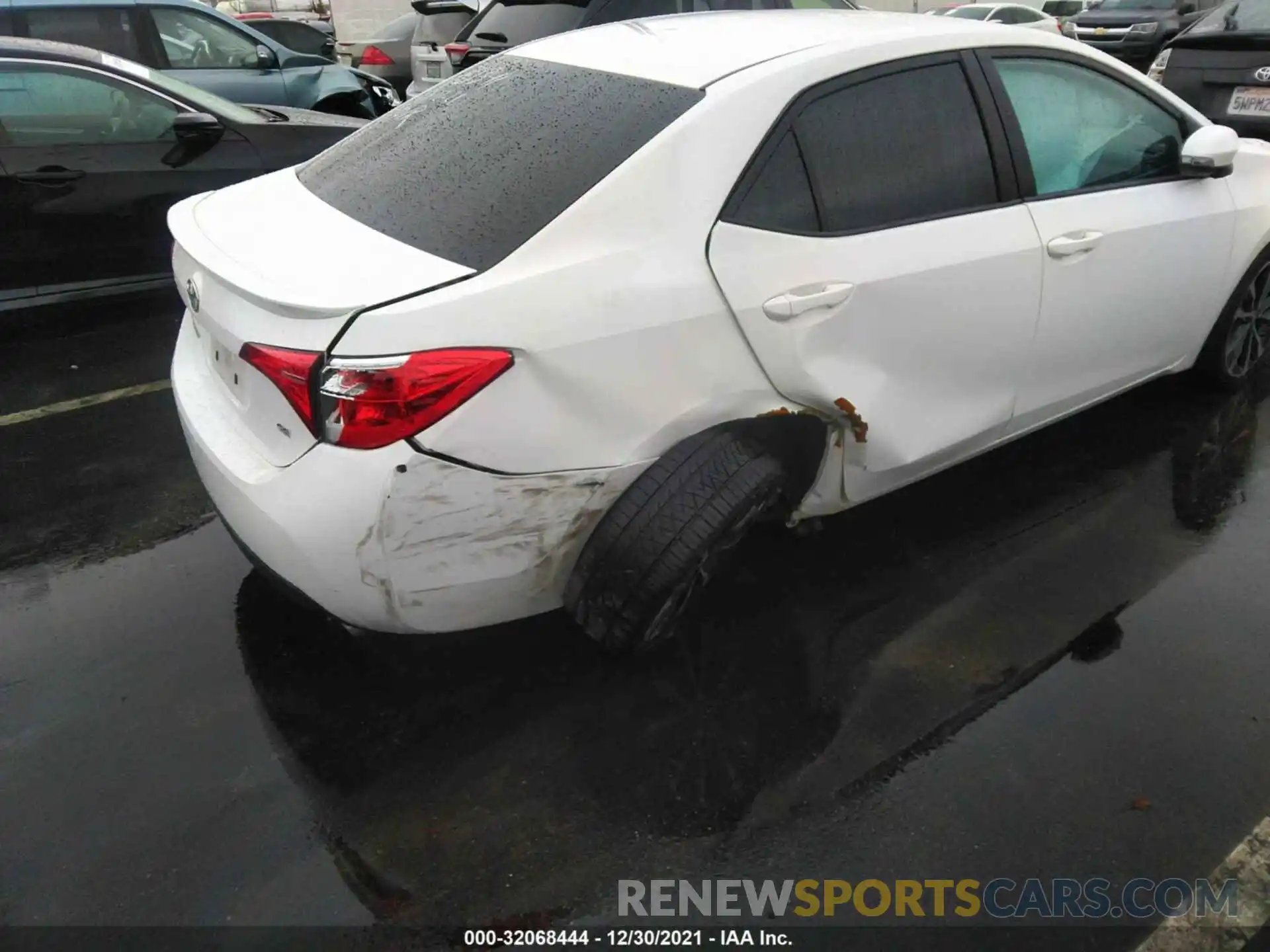 6 Photograph of a damaged car 2T1BURHE0KC156176 TOYOTA COROLLA 2019