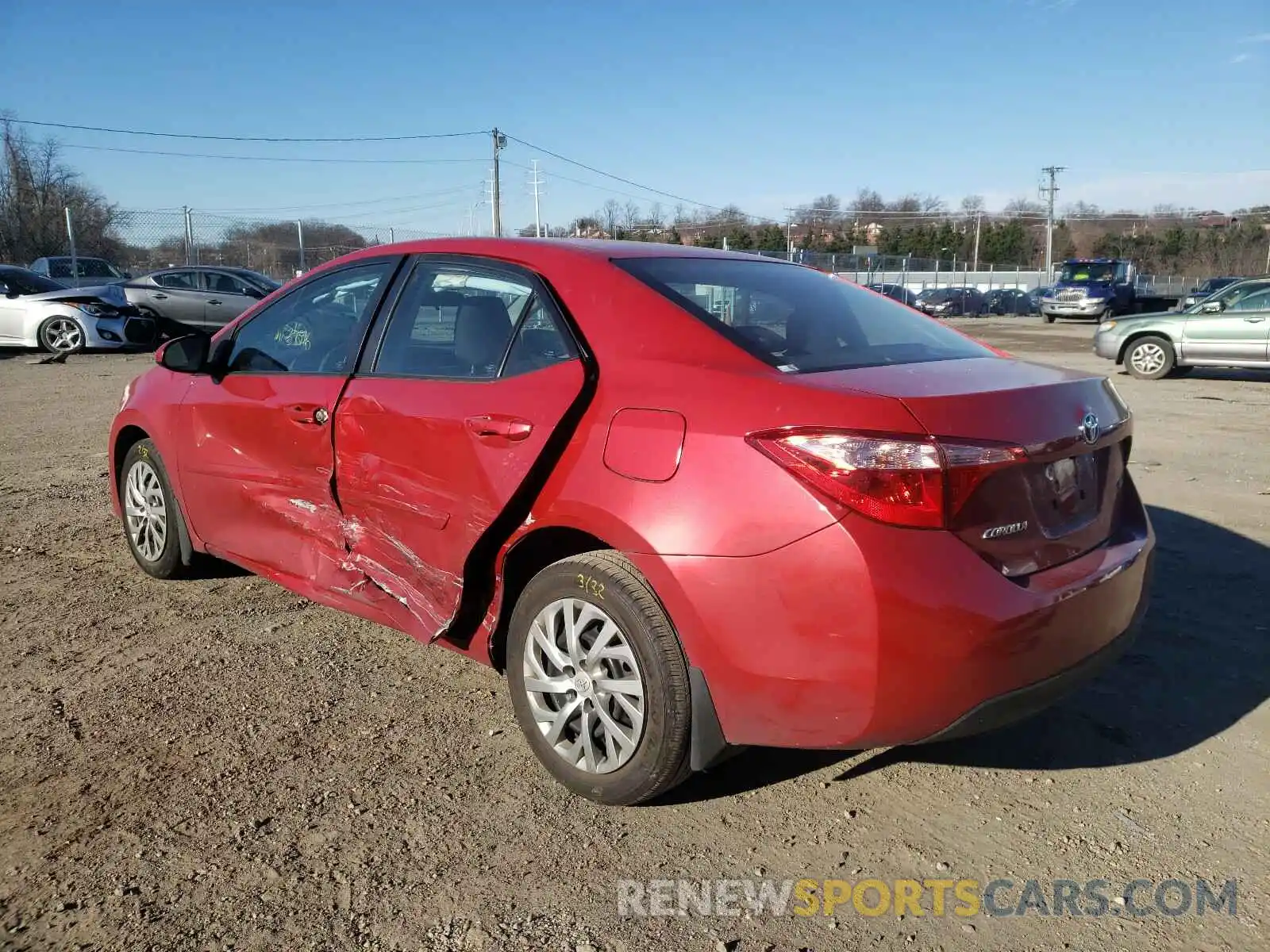 3 Photograph of a damaged car 2T1BURHE0KC156470 TOYOTA COROLLA 2019