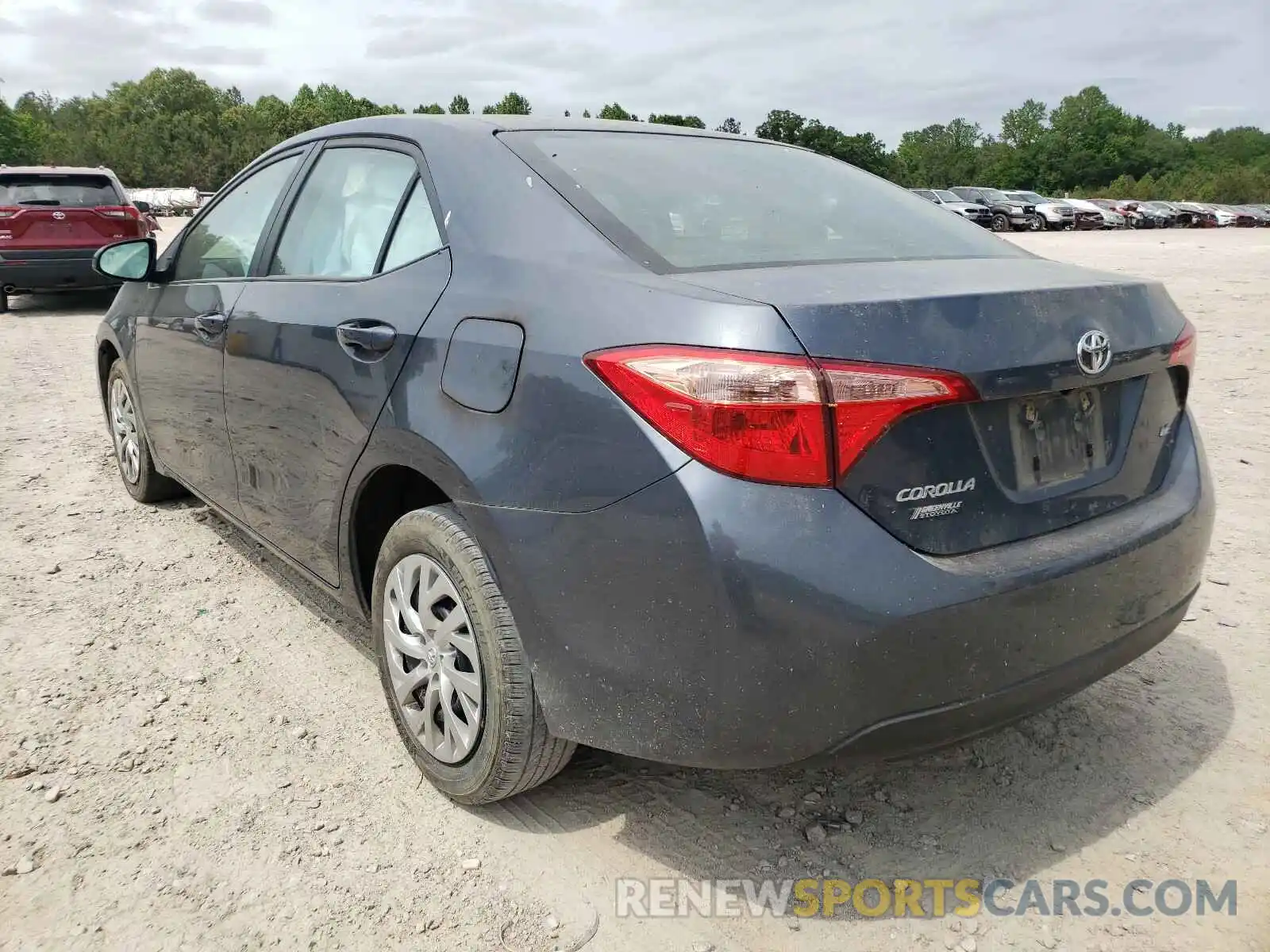 3 Photograph of a damaged car 2T1BURHE0KC156873 TOYOTA COROLLA 2019