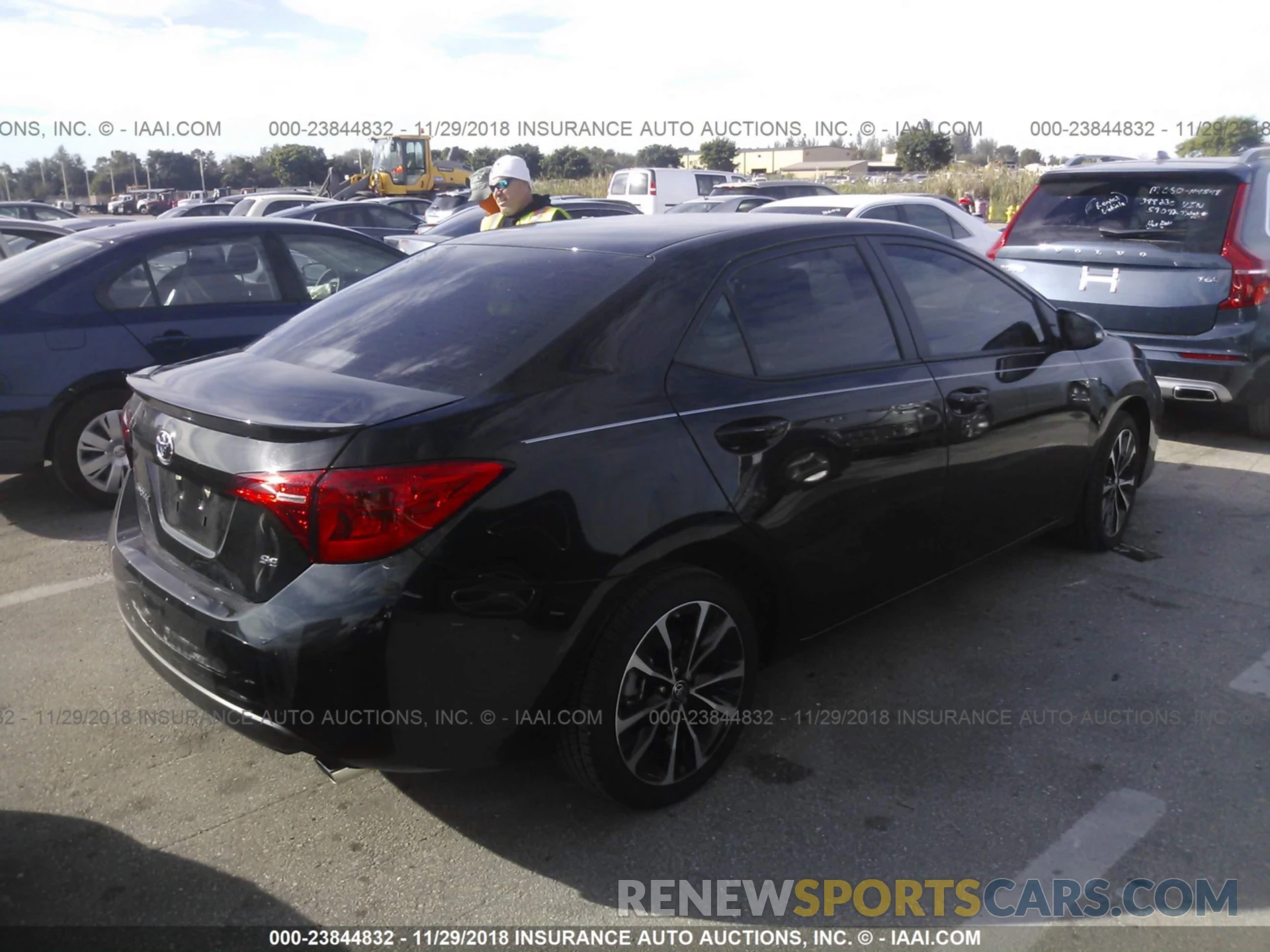 4 Photograph of a damaged car 2T1BURHE0KC157022 TOYOTA COROLLA 2019