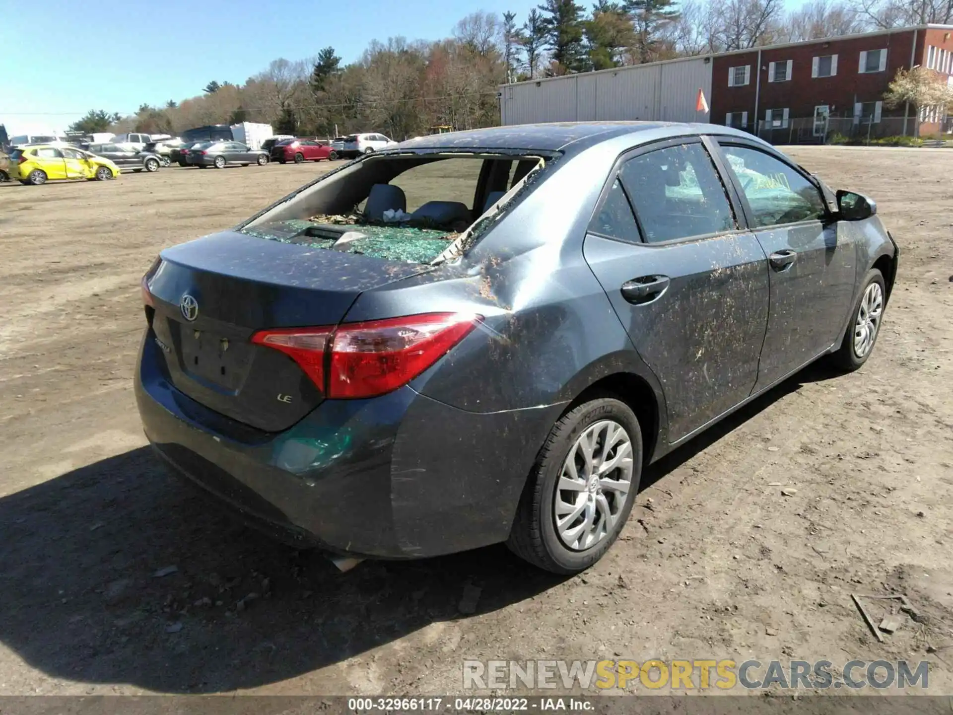 4 Photograph of a damaged car 2T1BURHE0KC157439 TOYOTA COROLLA 2019