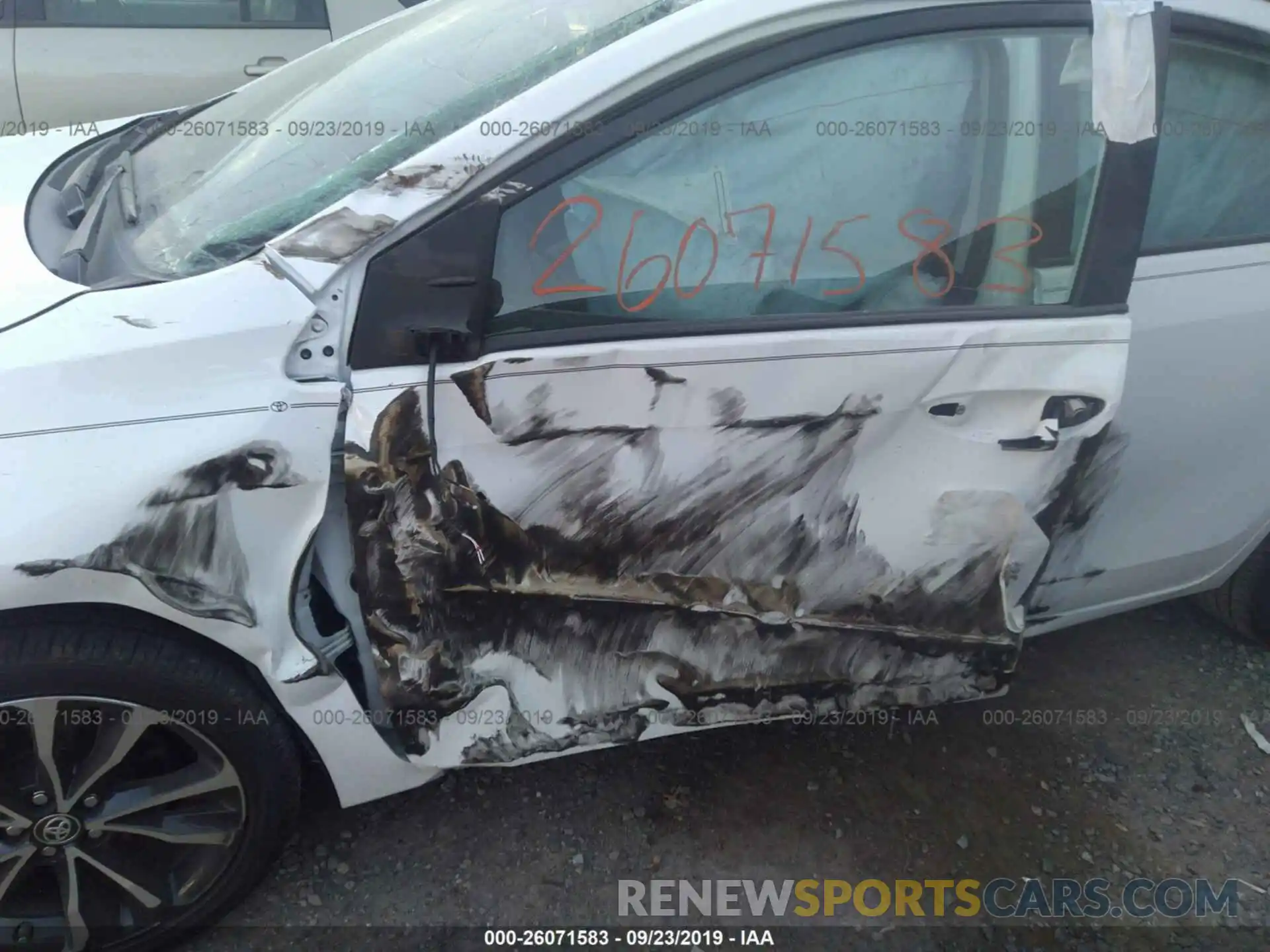 6 Photograph of a damaged car 2T1BURHE0KC157568 TOYOTA COROLLA 2019