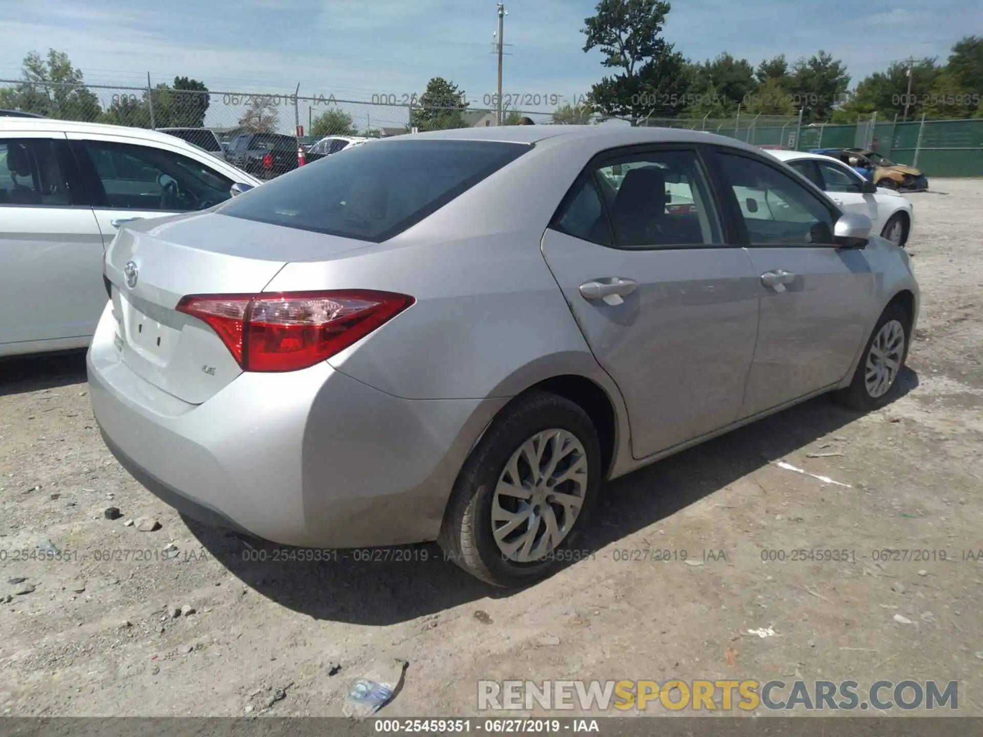 4 Photograph of a damaged car 2T1BURHE0KC158574 TOYOTA COROLLA 2019