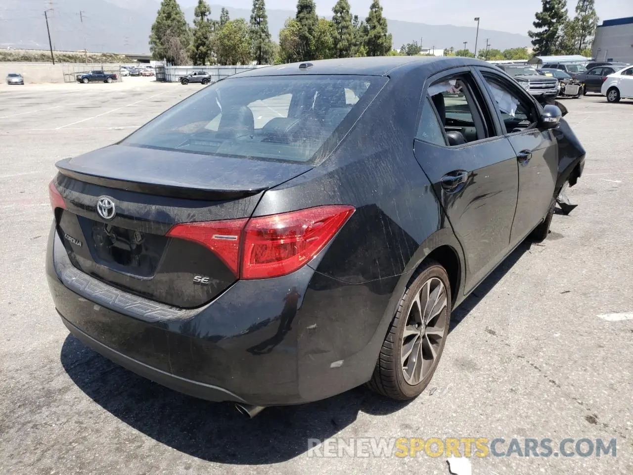 4 Photograph of a damaged car 2T1BURHE0KC158588 TOYOTA COROLLA 2019