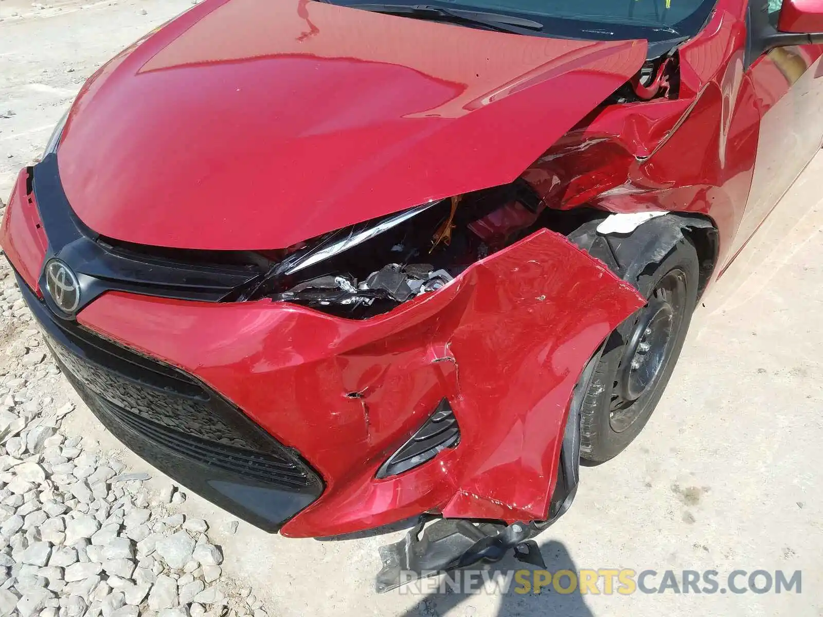 9 Photograph of a damaged car 2T1BURHE0KC159403 TOYOTA COROLLA 2019