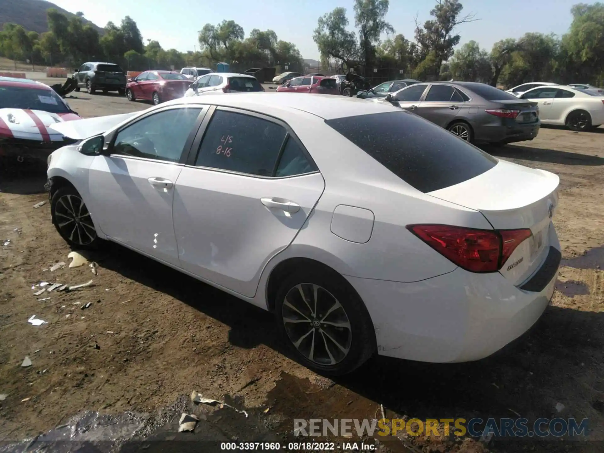 3 Photograph of a damaged car 2T1BURHE0KC160194 TOYOTA COROLLA 2019