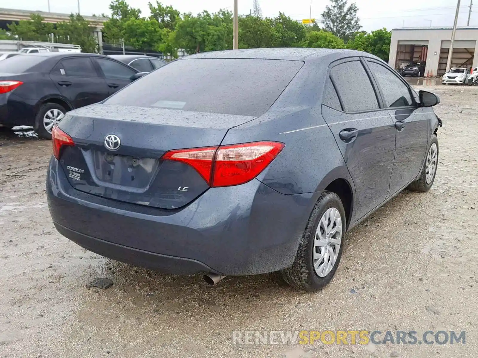 4 Photograph of a damaged car 2T1BURHE0KC160728 TOYOTA COROLLA 2019