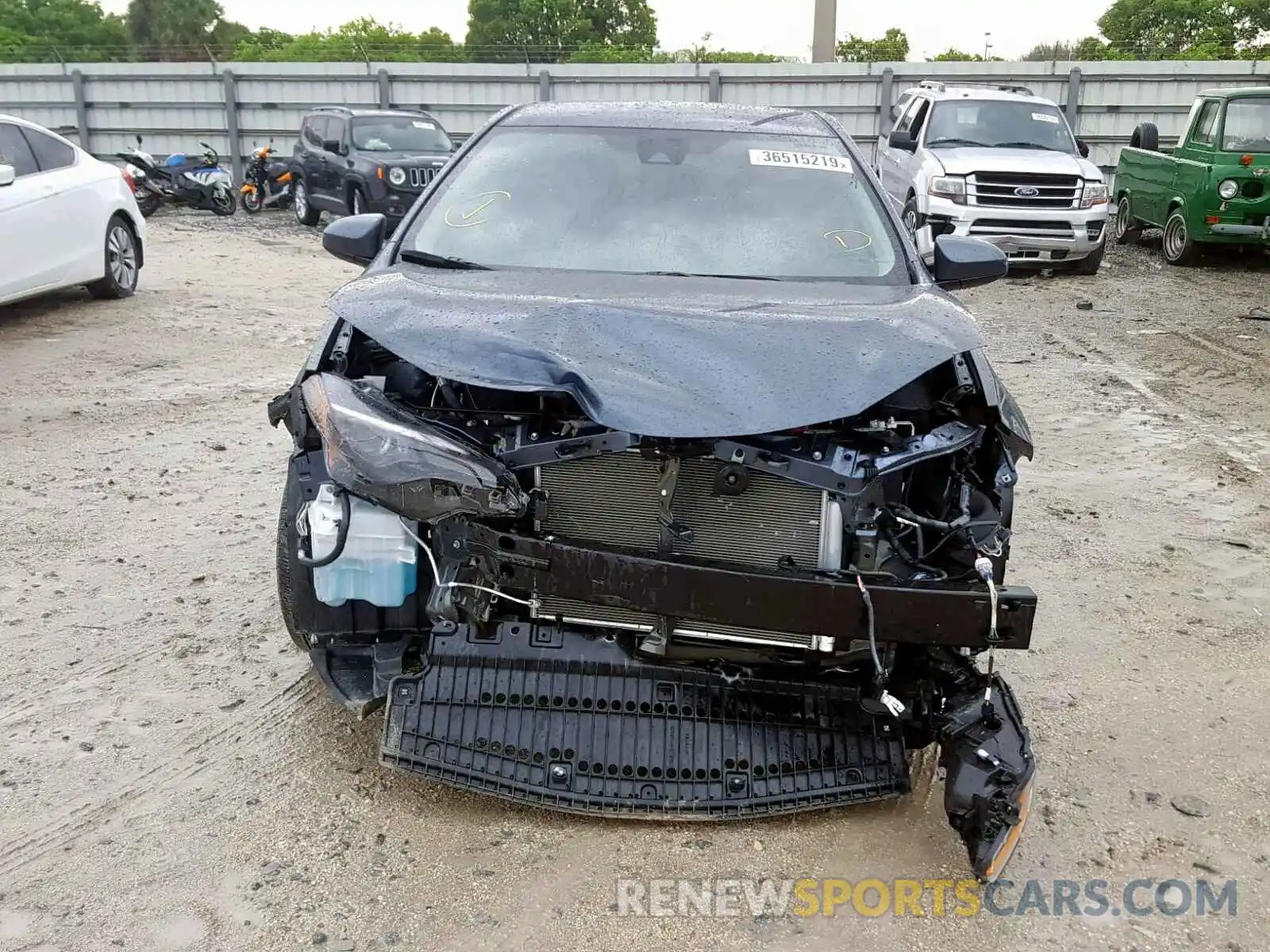 9 Photograph of a damaged car 2T1BURHE0KC160728 TOYOTA COROLLA 2019