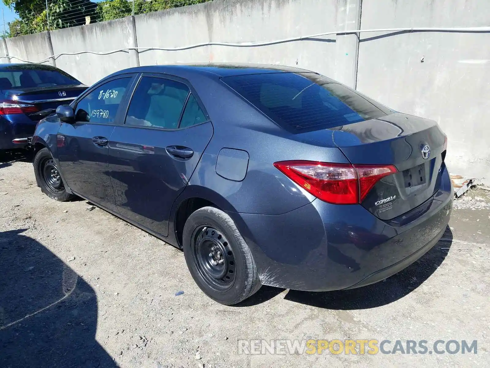 3 Photograph of a damaged car 2T1BURHE0KC161569 TOYOTA COROLLA 2019