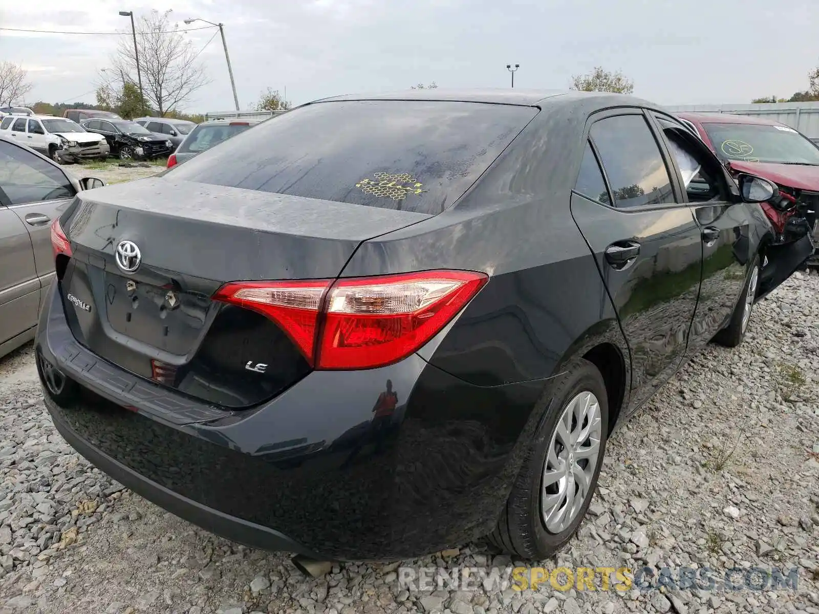 4 Photograph of a damaged car 2T1BURHE0KC161586 TOYOTA COROLLA 2019