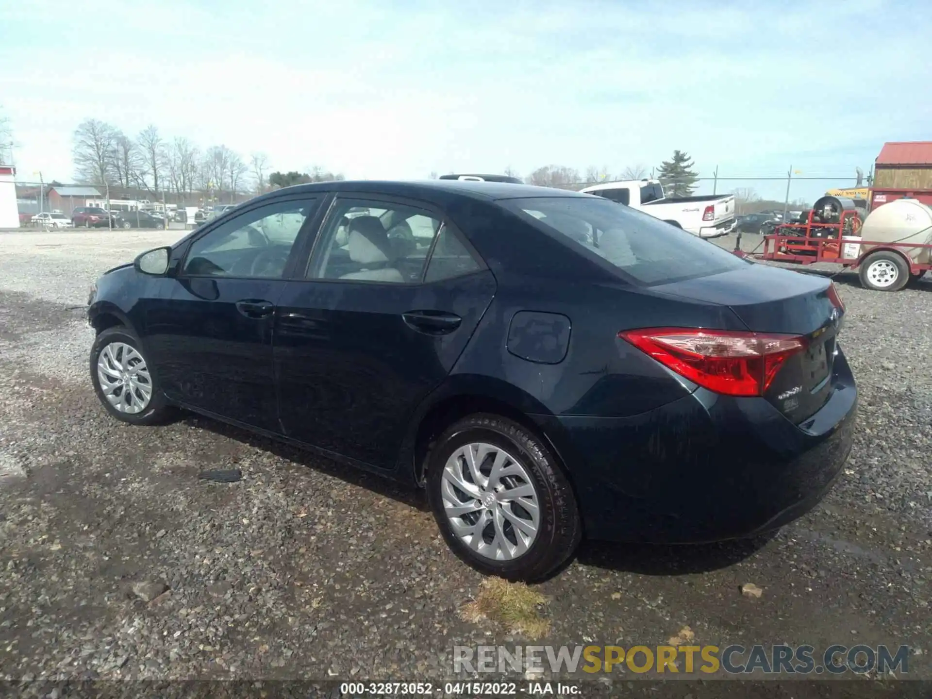 3 Photograph of a damaged car 2T1BURHE0KC161829 TOYOTA COROLLA 2019