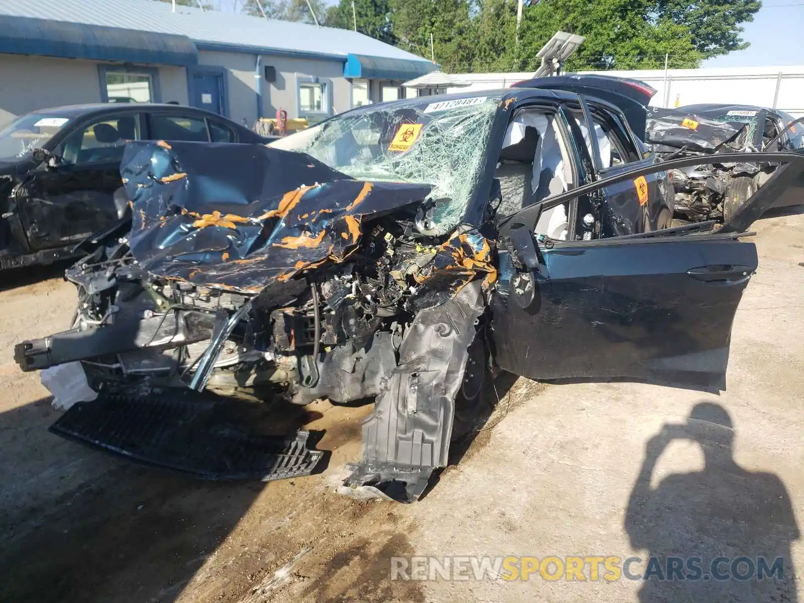 2 Photograph of a damaged car 2T1BURHE0KC162382 TOYOTA COROLLA 2019