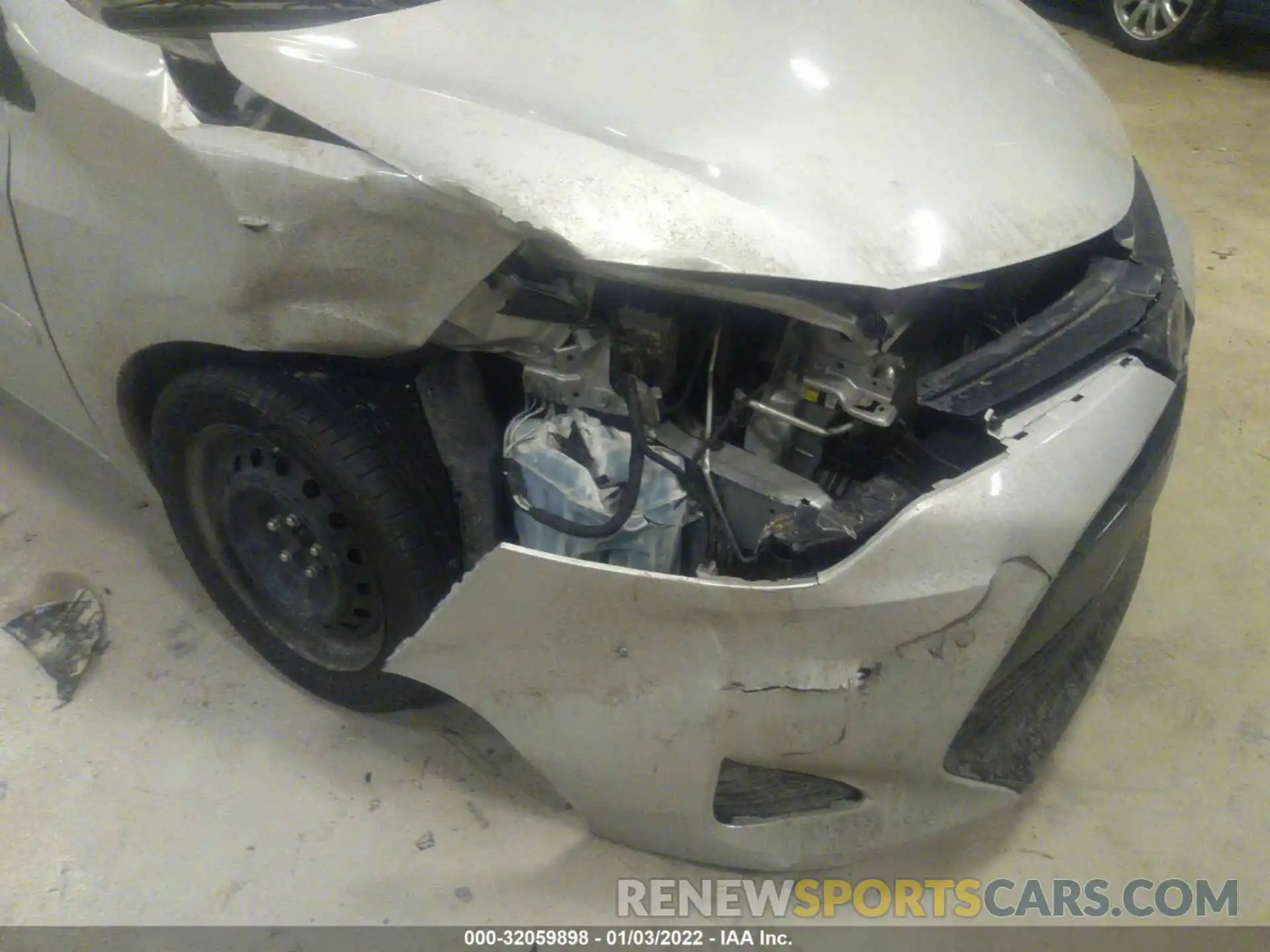 6 Photograph of a damaged car 2T1BURHE0KC163113 TOYOTA COROLLA 2019