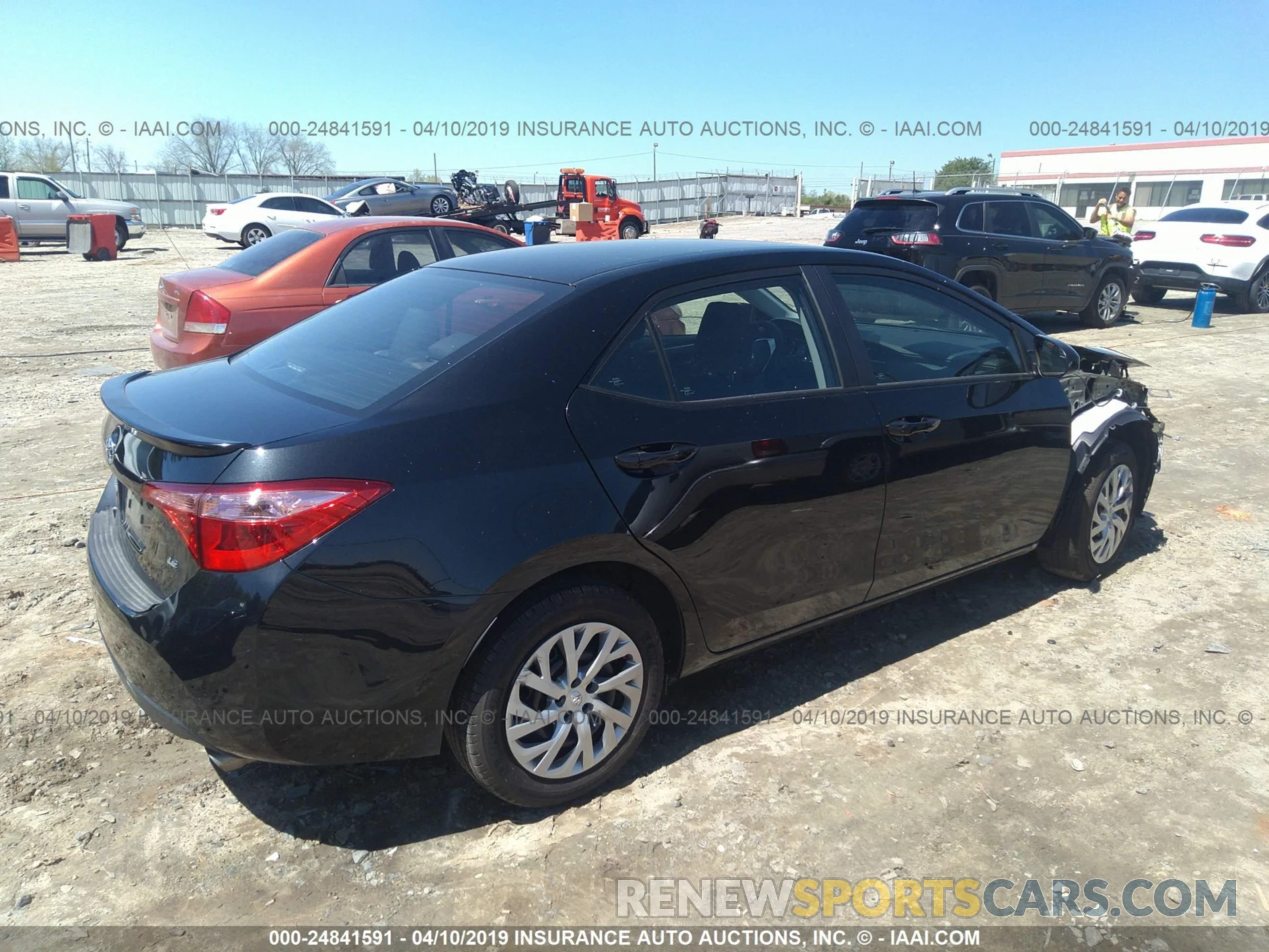 4 Photograph of a damaged car 2T1BURHE0KC163631 TOYOTA COROLLA 2019