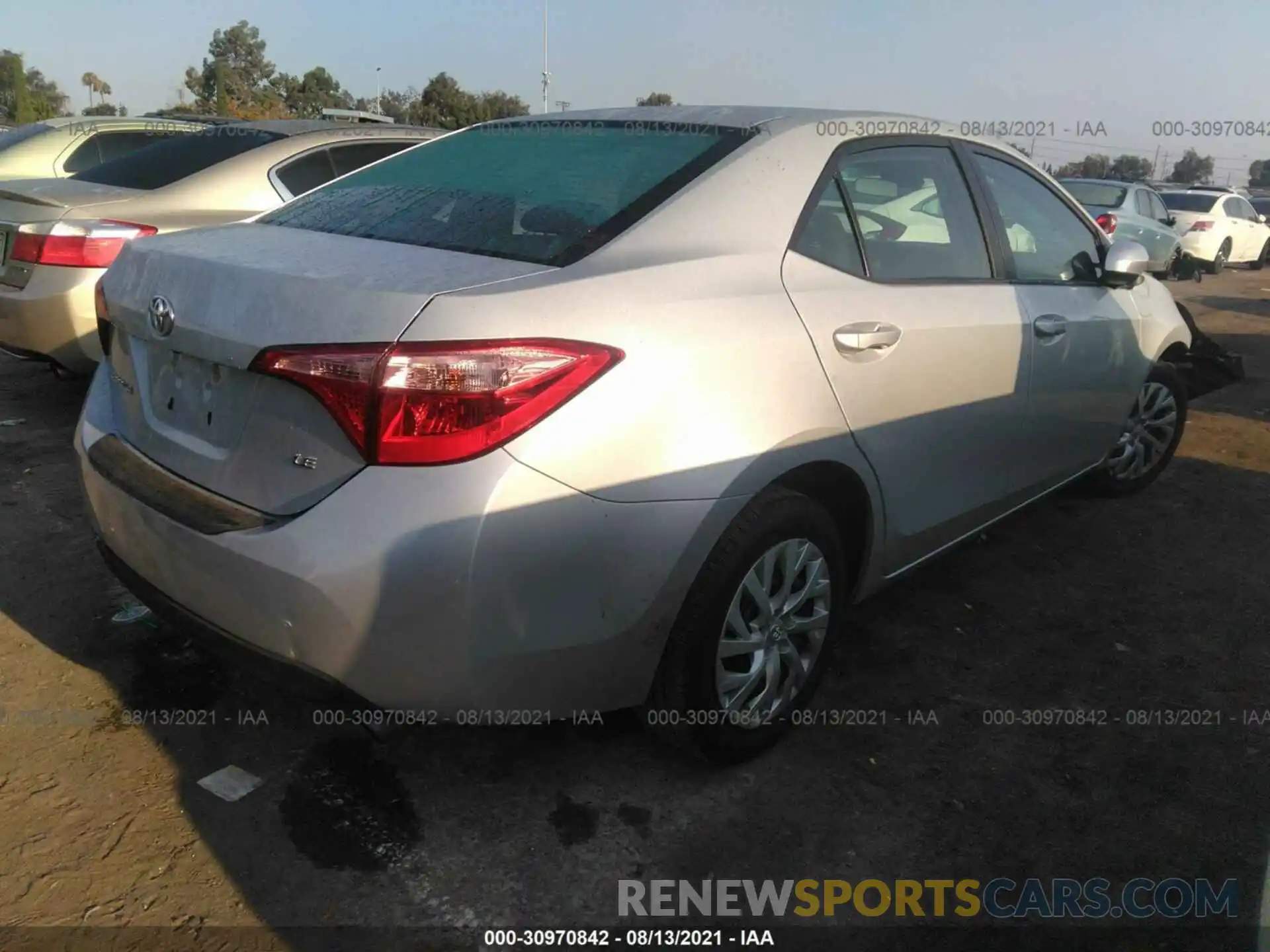 4 Photograph of a damaged car 2T1BURHE0KC164035 TOYOTA COROLLA 2019