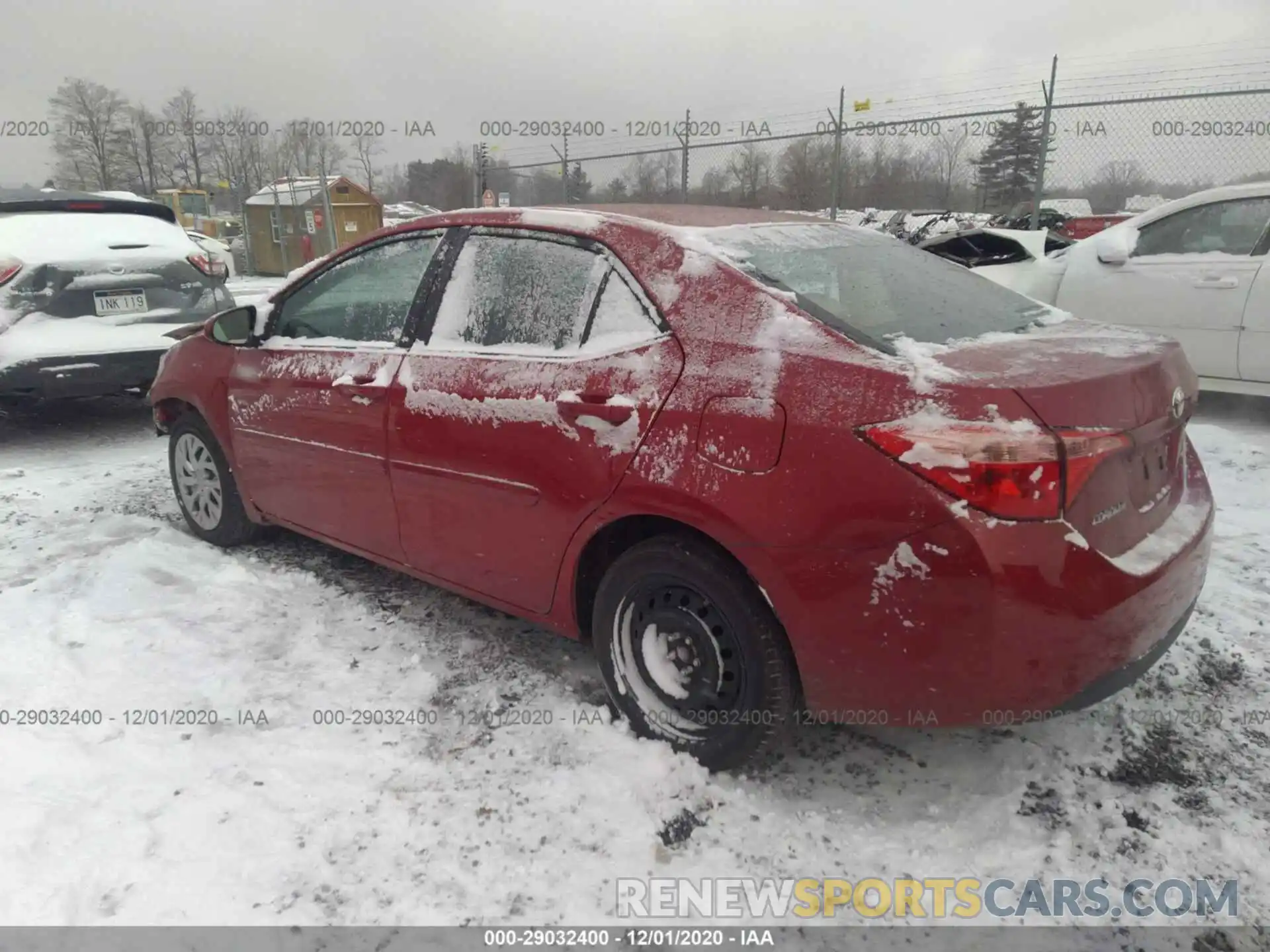 3 Photograph of a damaged car 2T1BURHE0KC164875 TOYOTA COROLLA 2019