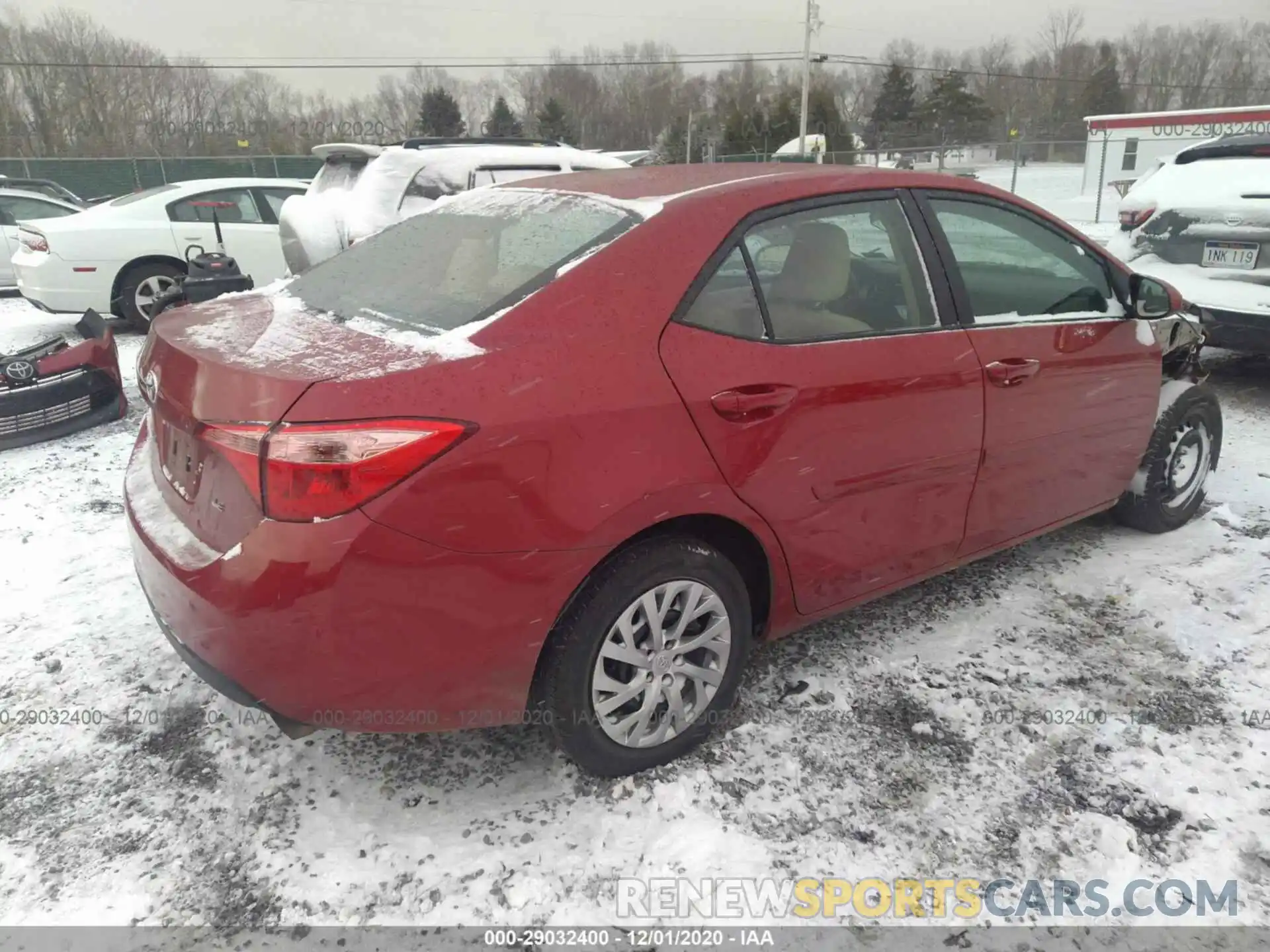 4 Photograph of a damaged car 2T1BURHE0KC164875 TOYOTA COROLLA 2019