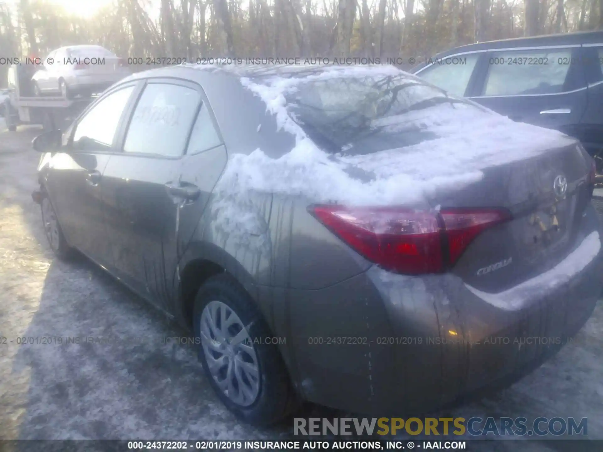 3 Photograph of a damaged car 2T1BURHE0KC165041 TOYOTA COROLLA 2019