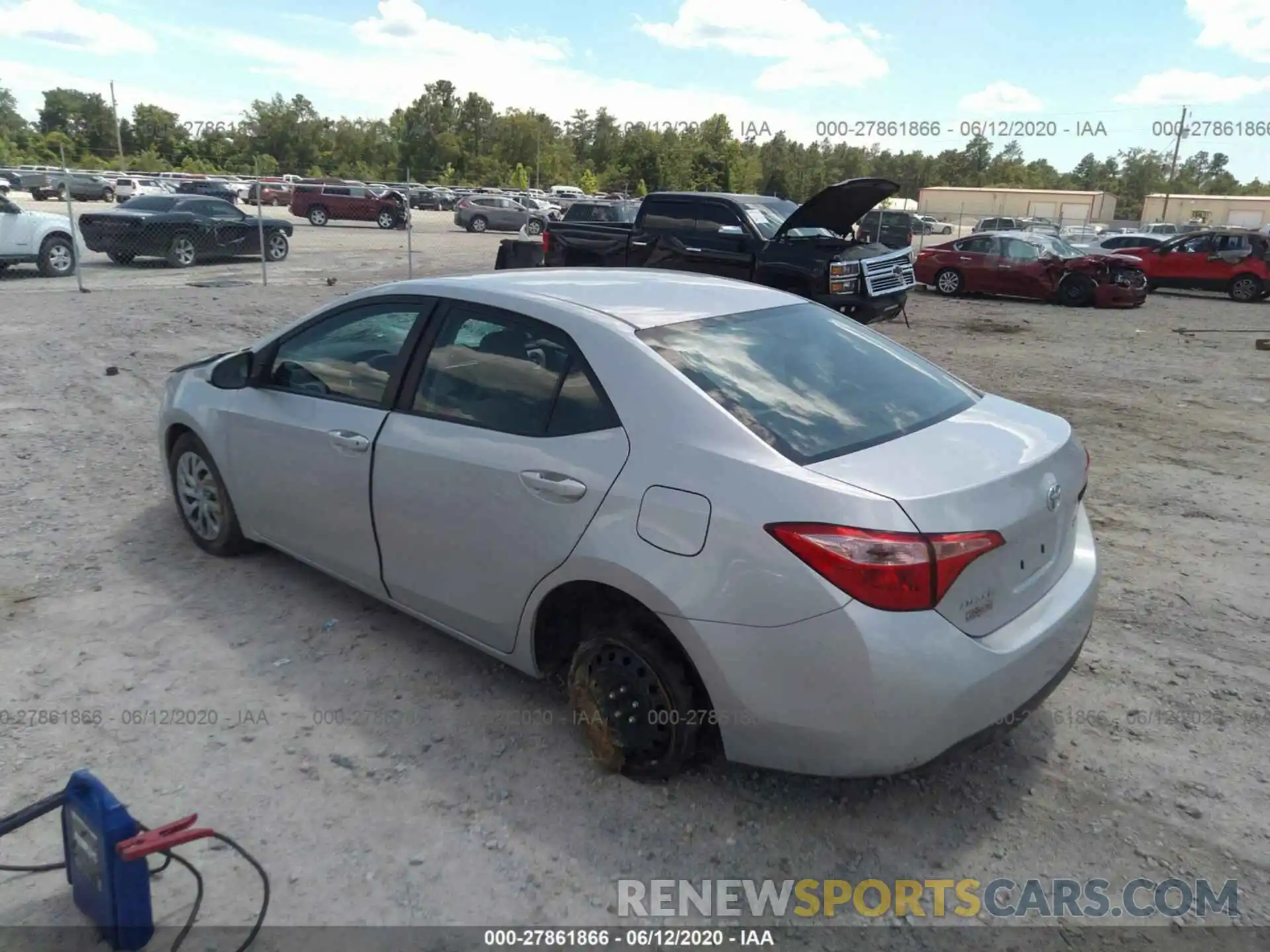 3 Photograph of a damaged car 2T1BURHE0KC165153 TOYOTA COROLLA 2019