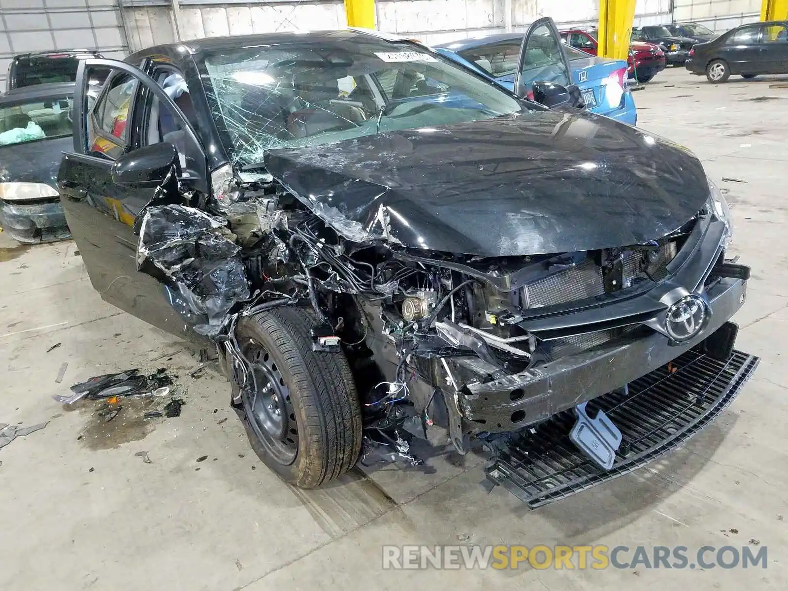 1 Photograph of a damaged car 2T1BURHE0KC165203 TOYOTA COROLLA 2019