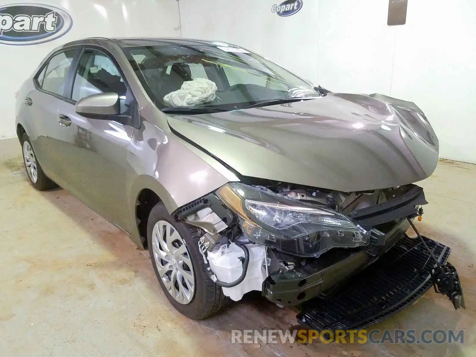 1 Photograph of a damaged car 2T1BURHE0KC165296 TOYOTA COROLLA 2019